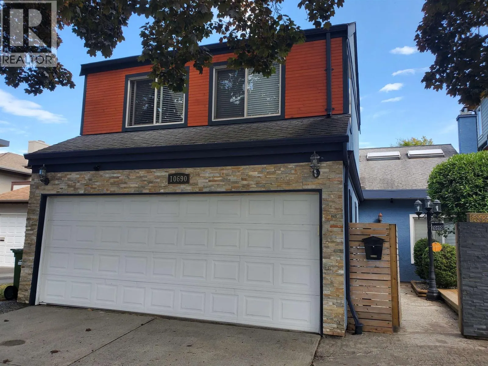 10690 HOLLYBANK DRIVE