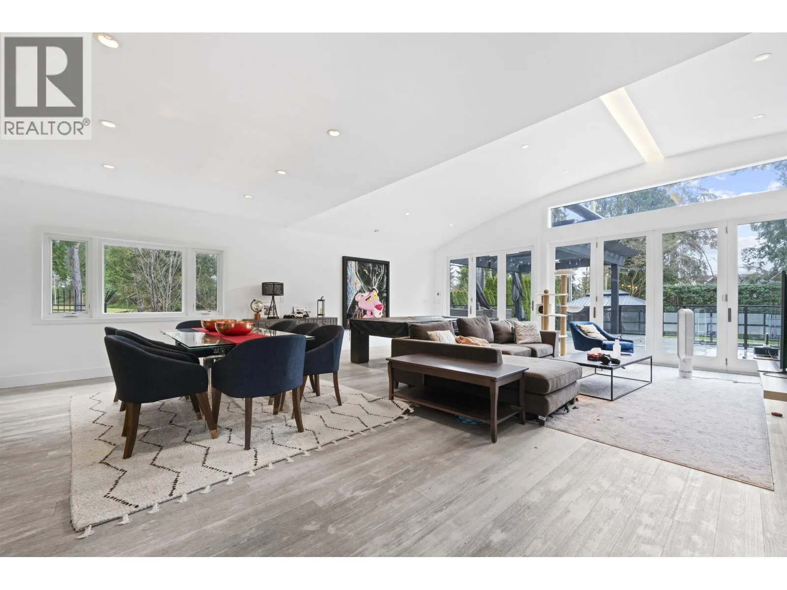 4215 EVERGREEN AVENUE