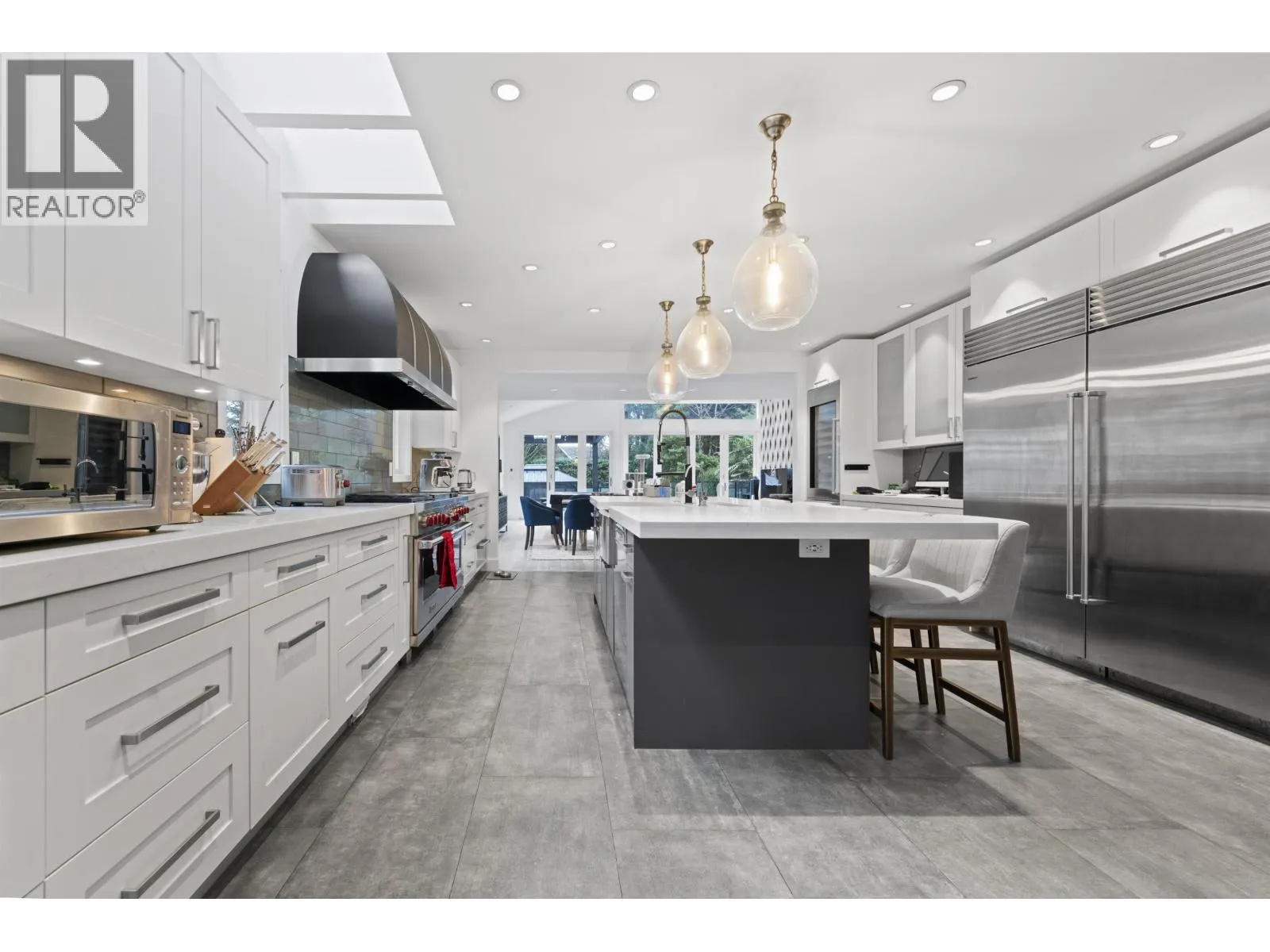 4215 EVERGREEN AVENUE