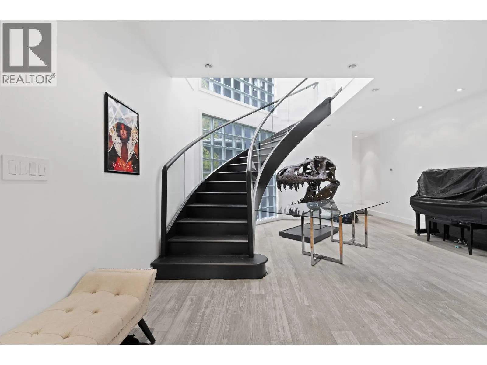 4215 EVERGREEN AVENUE