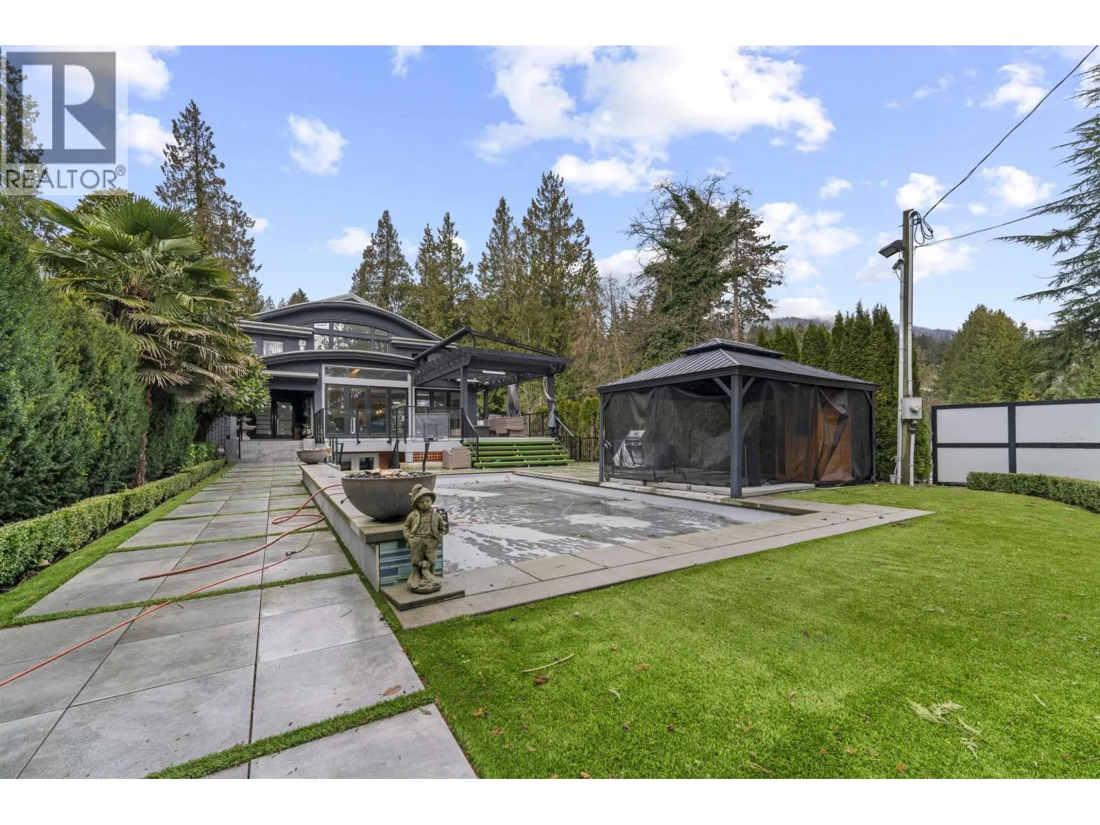 4215 EVERGREEN AVENUE