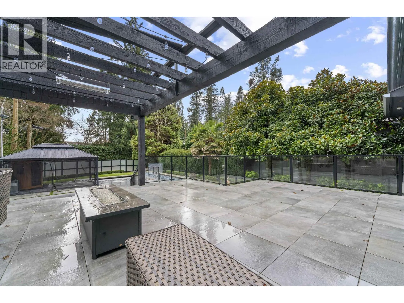 4215 EVERGREEN AVENUE