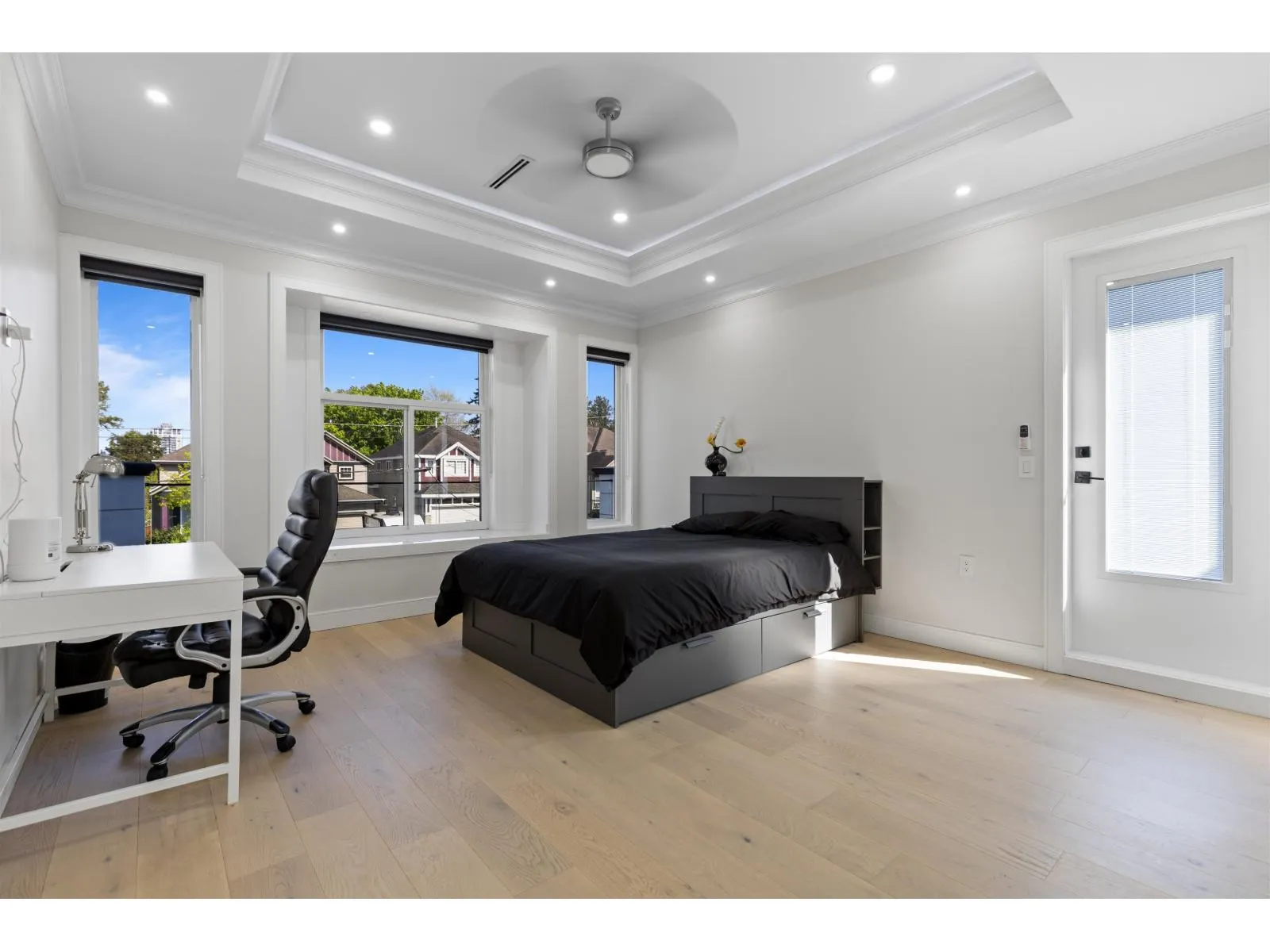 10851 130 STREET