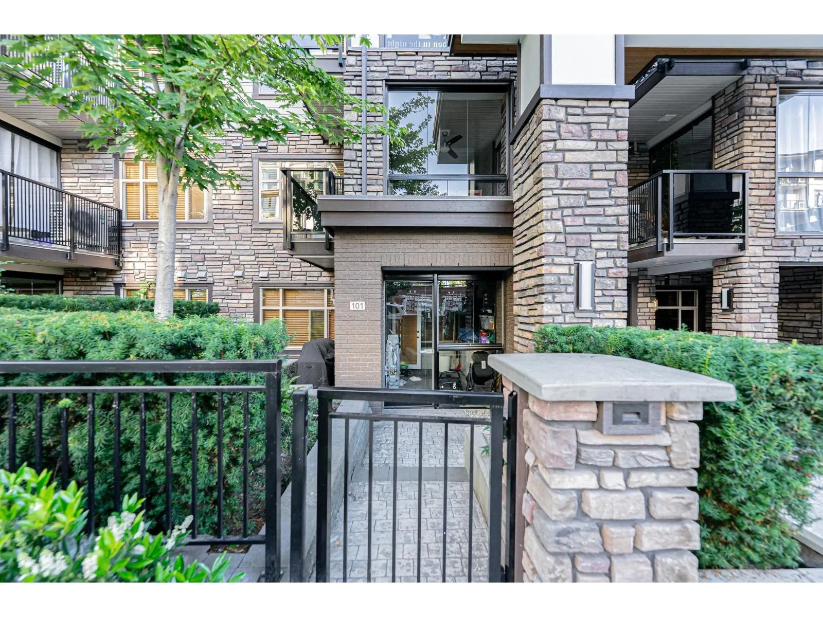 101 8561 203A STREET