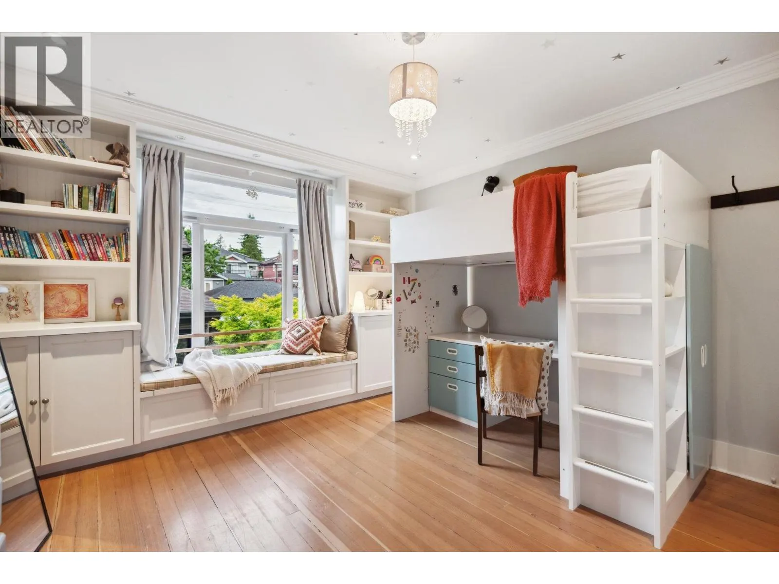 346 E 5TH STREET