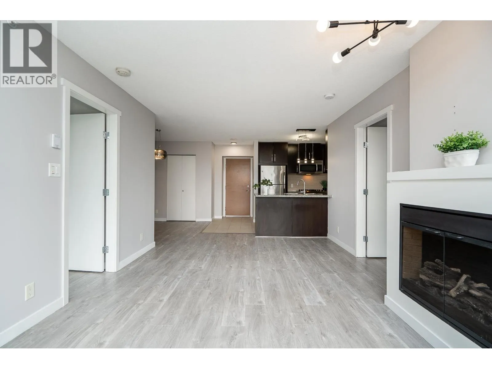 1909 660 NOOTKA WAY