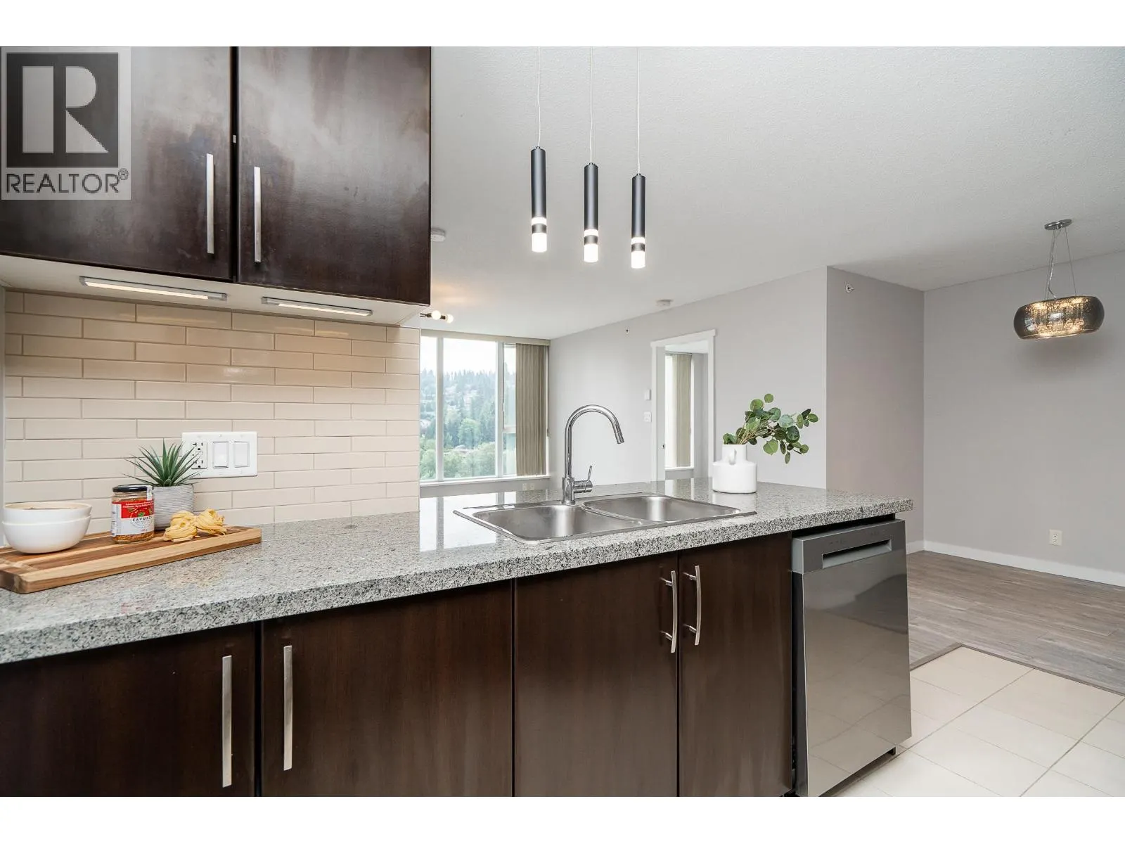 1909 660 NOOTKA WAY