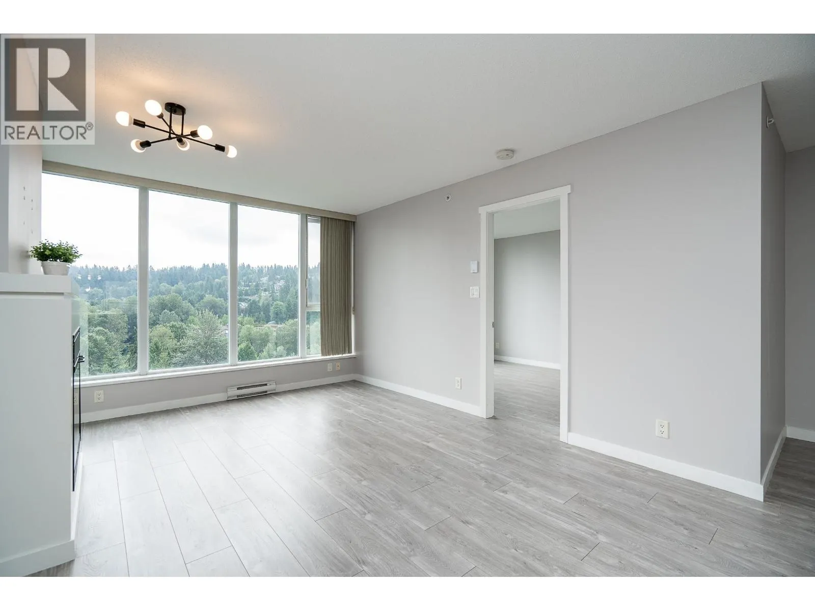 1909 660 NOOTKA WAY