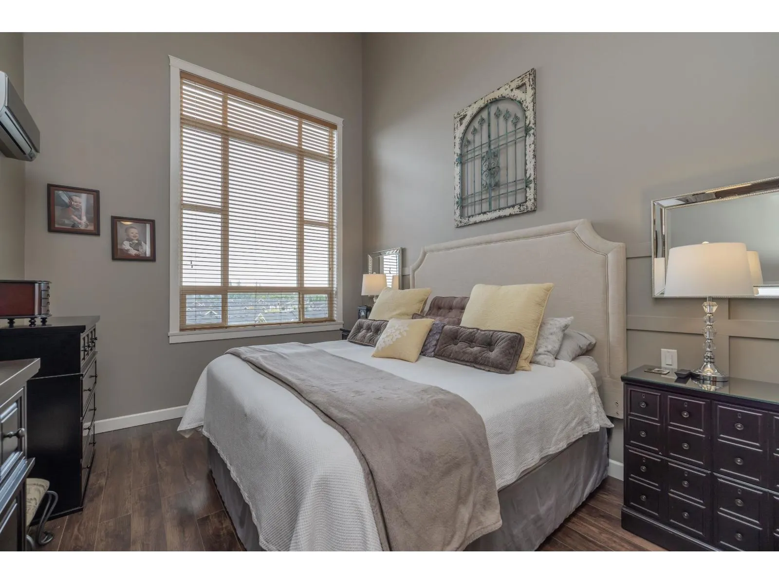 634 8067 207 STREET