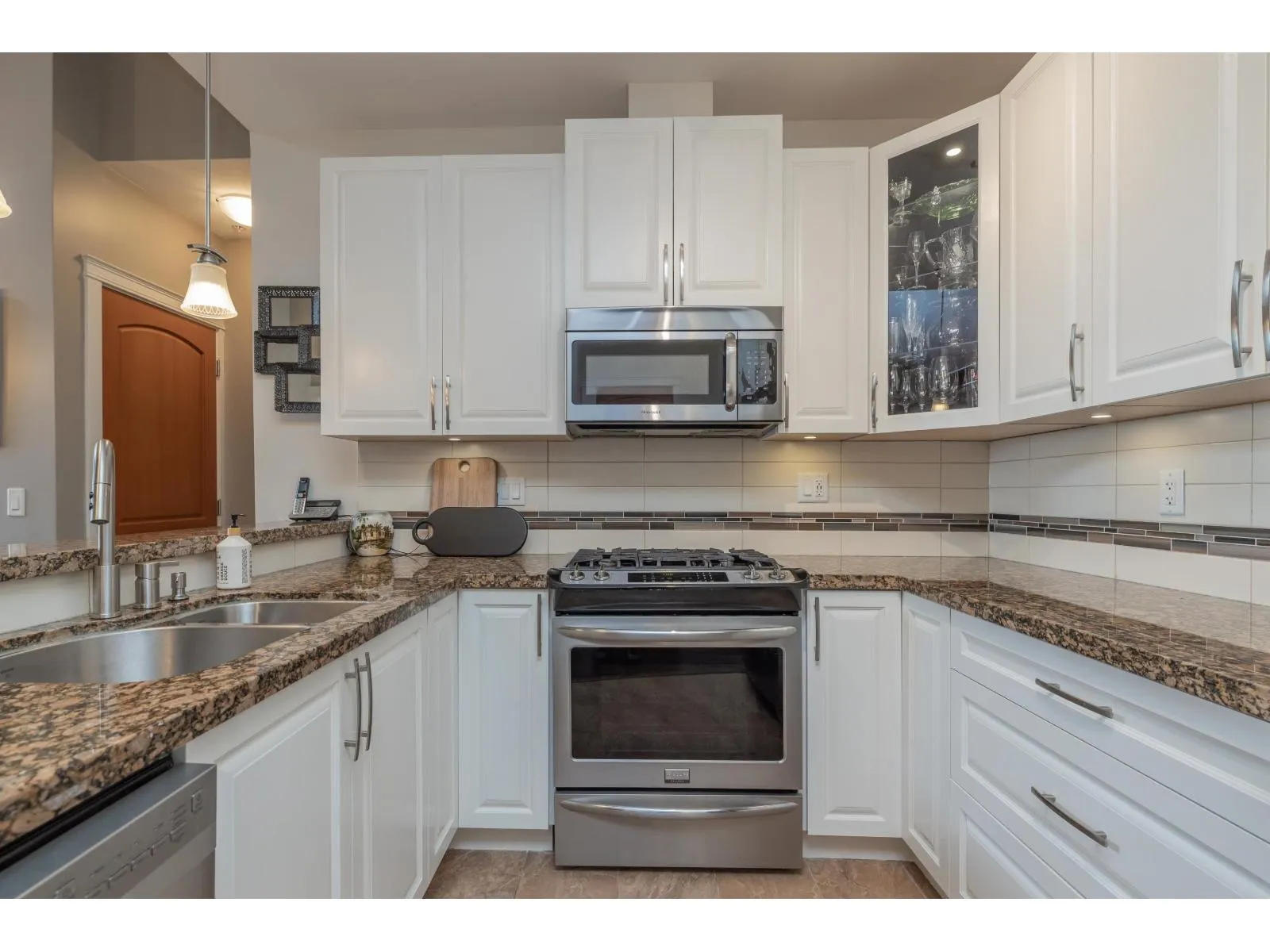 634 8067 207 STREET
