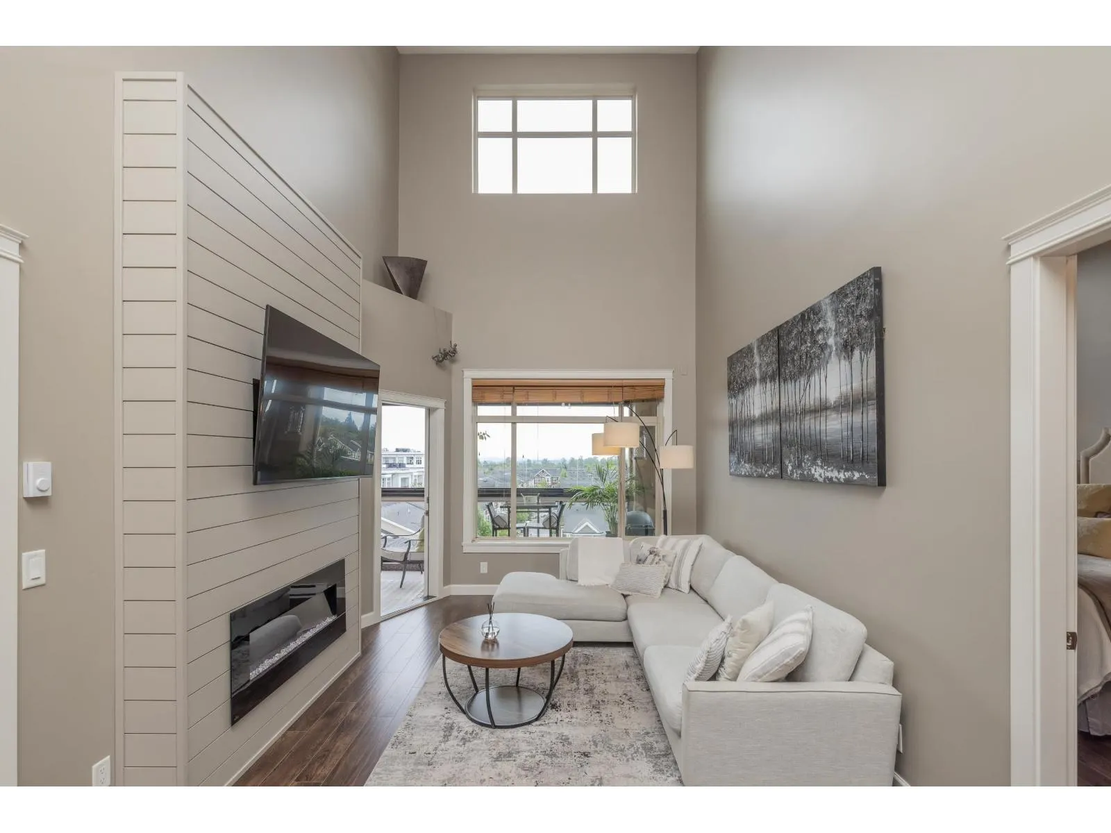 634 8067 207 STREET