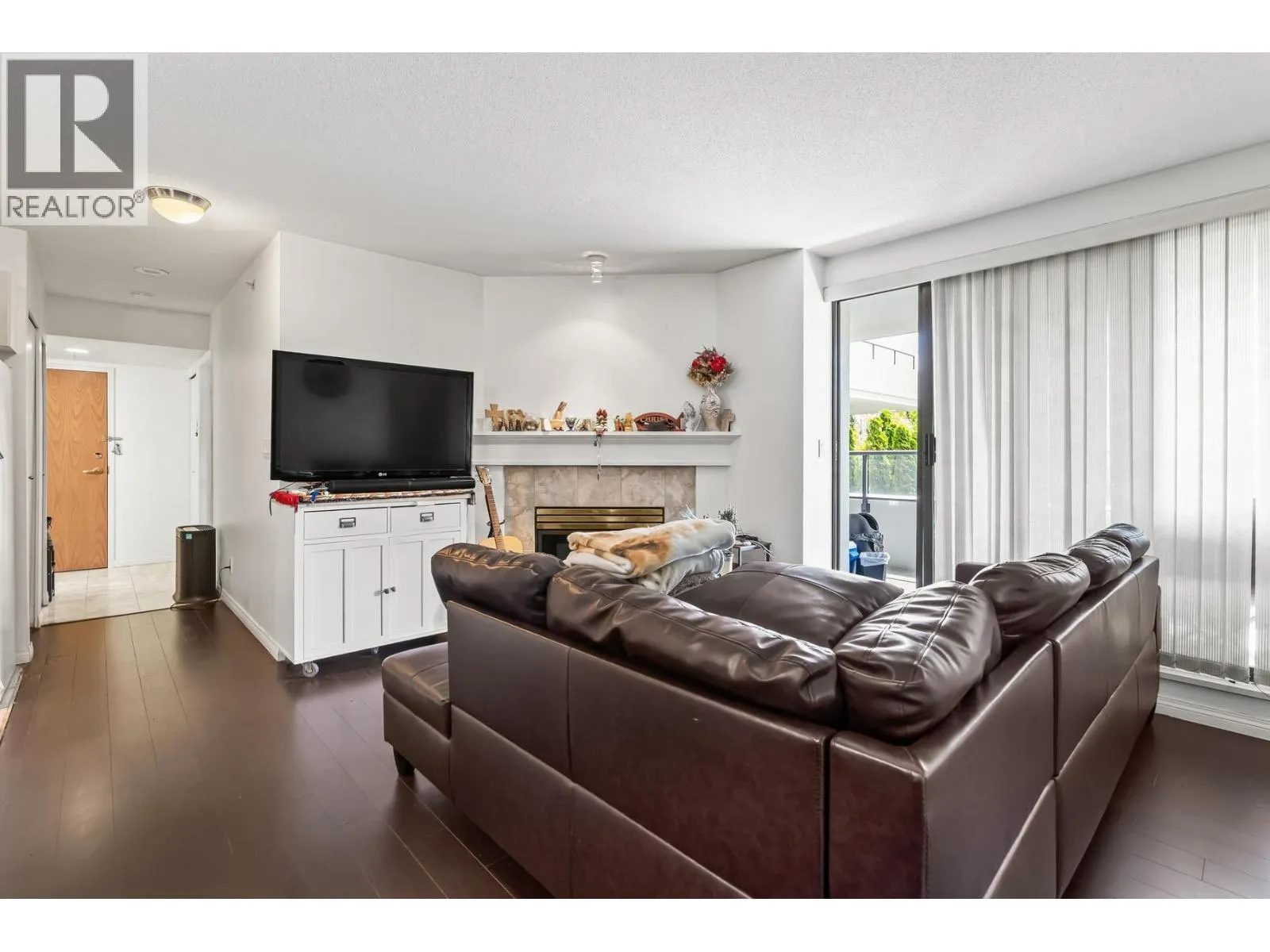 501 6611 COONEY ROAD
