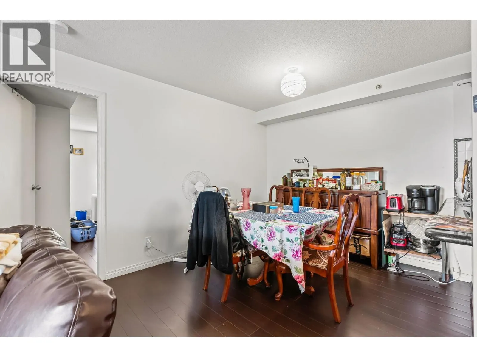 501 6611 COONEY ROAD
