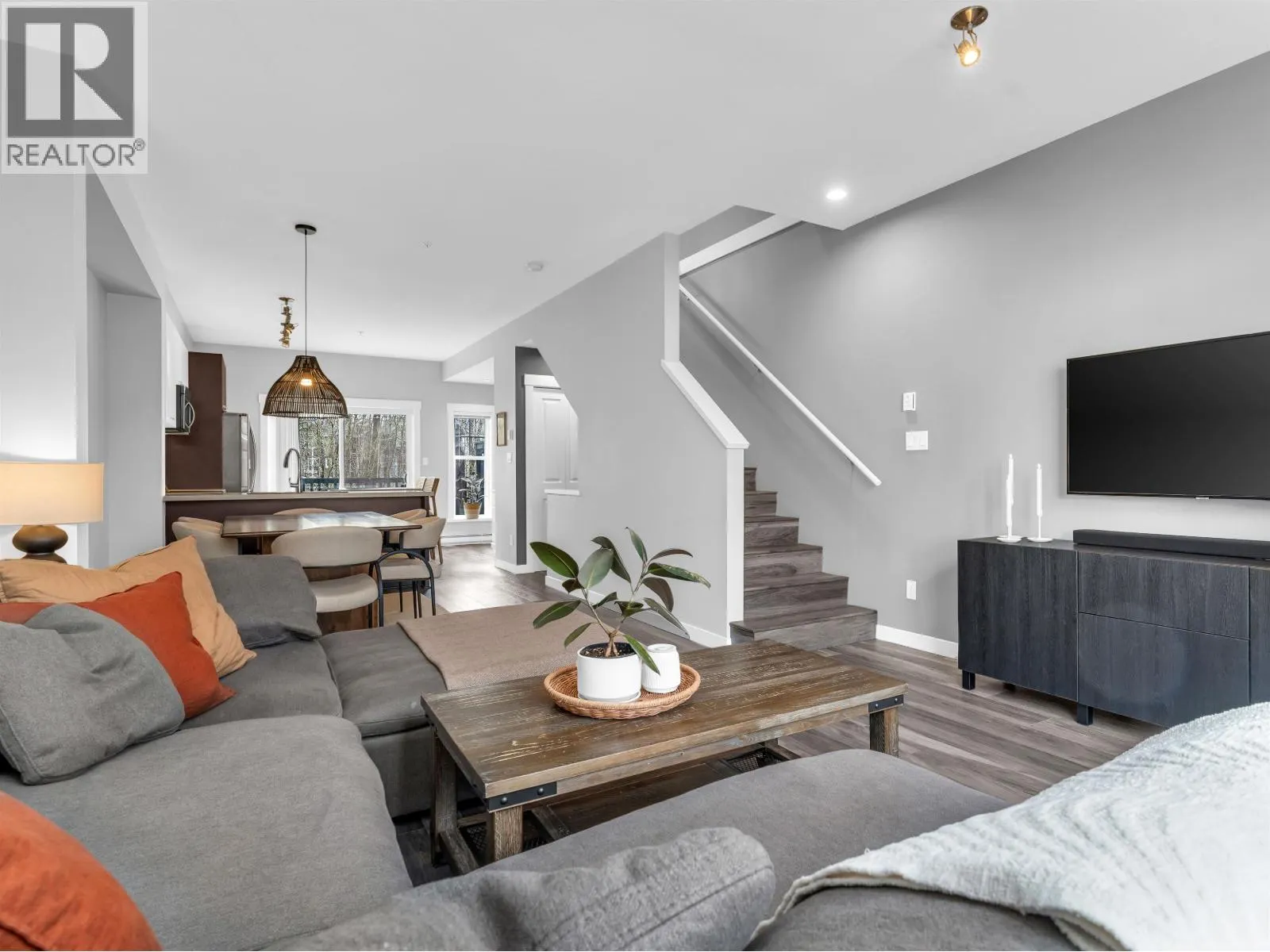 129 3010 RIVERBEND DRIVE