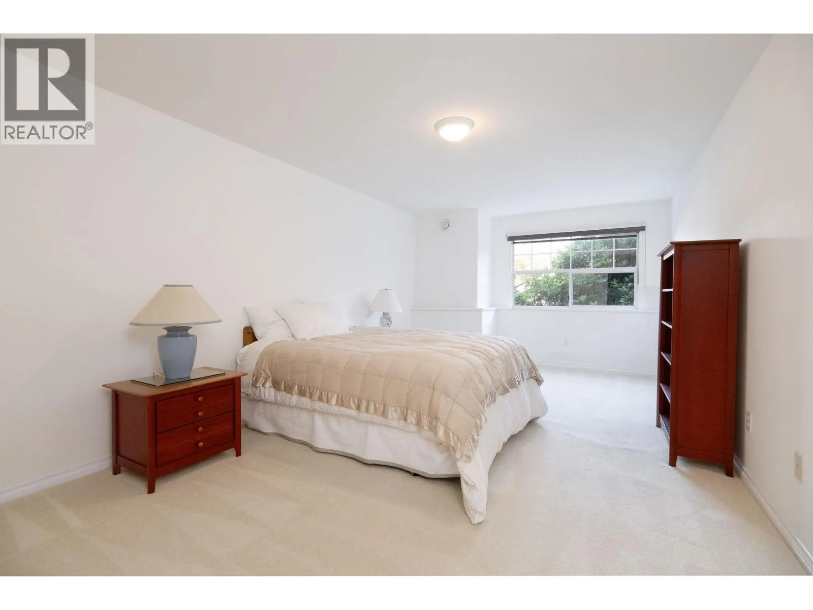 59 5221 OAKMOUNT CRESCENT