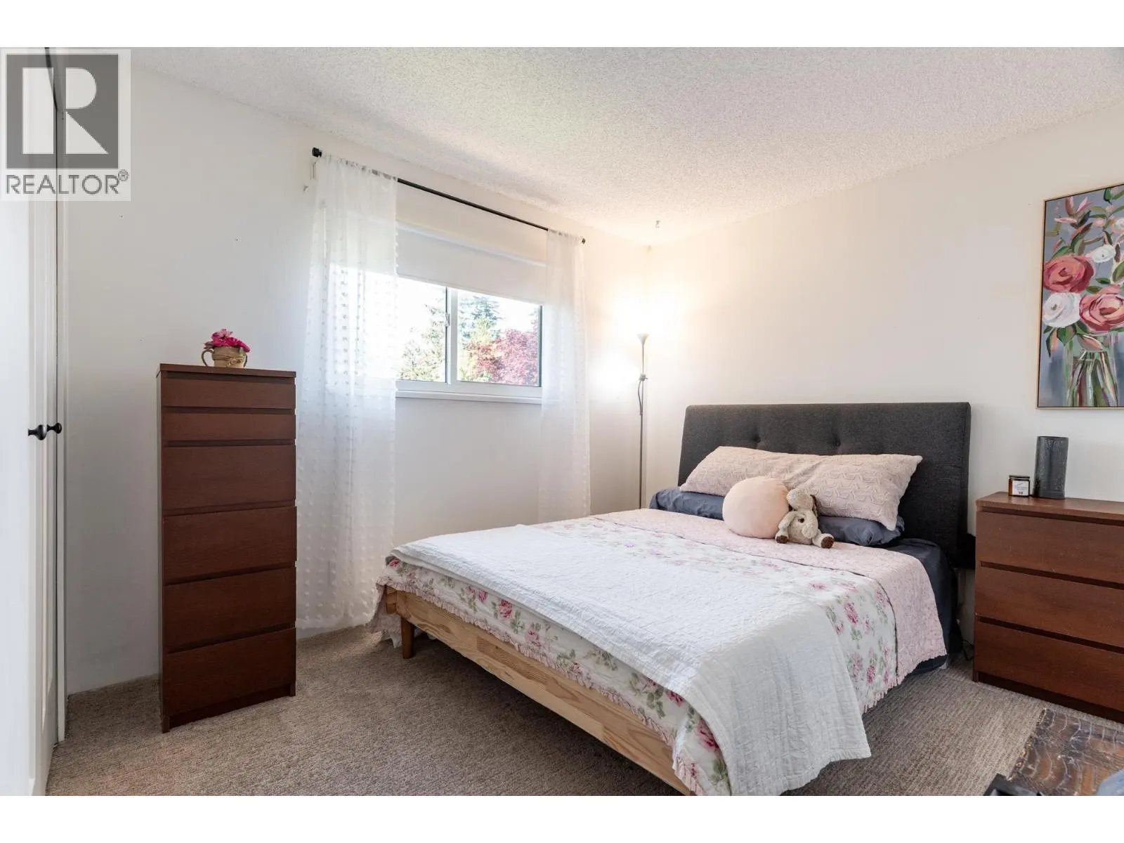 1502 FERNWOOD PLACE
