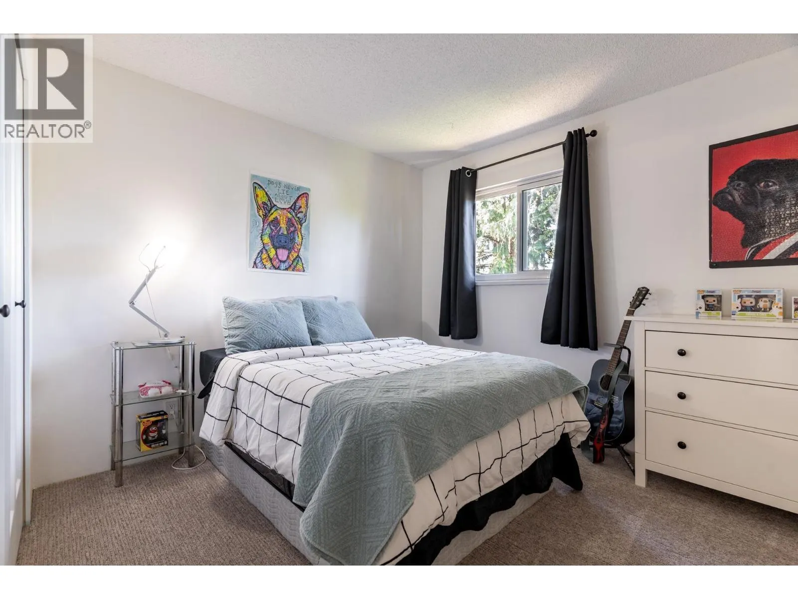 1502 FERNWOOD PLACE