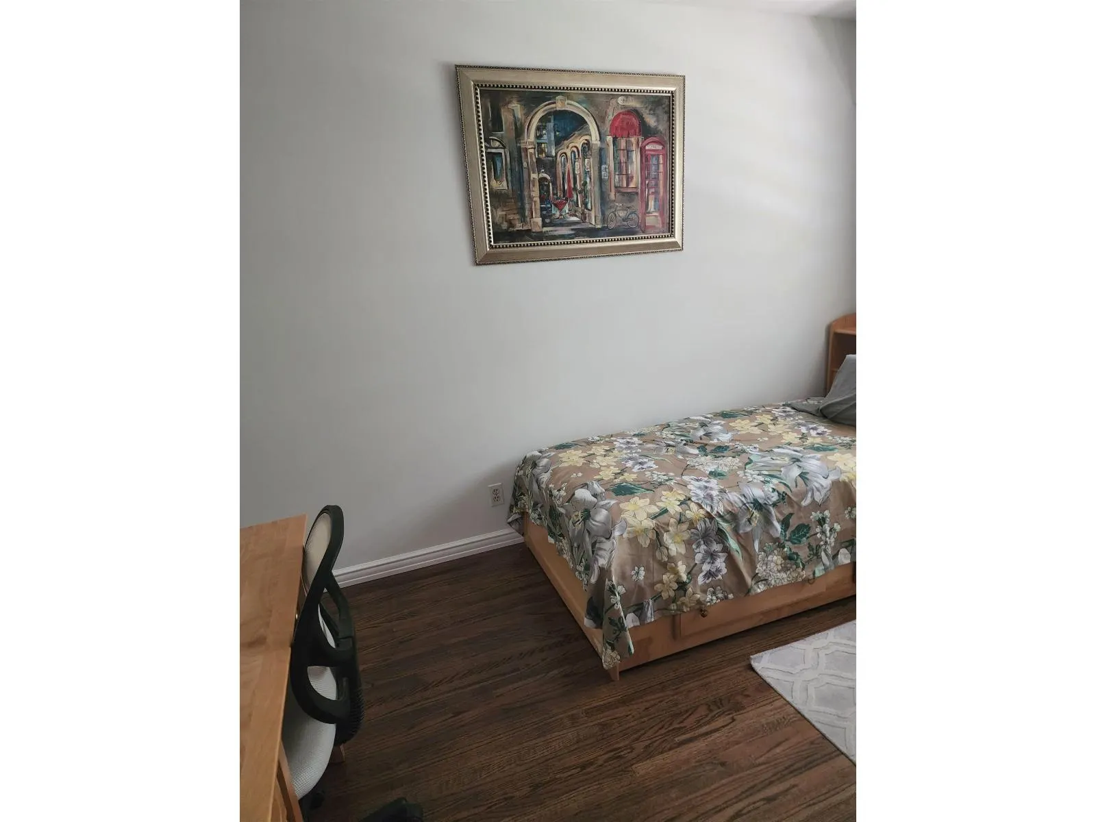 UPPER LEVEL 7319 YORK CRESCENT