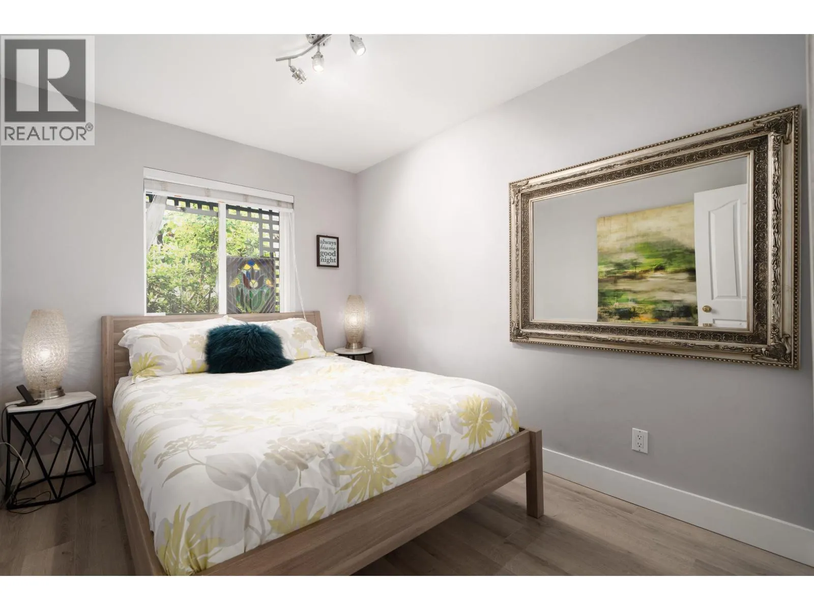 D 136 W 4TH STREET