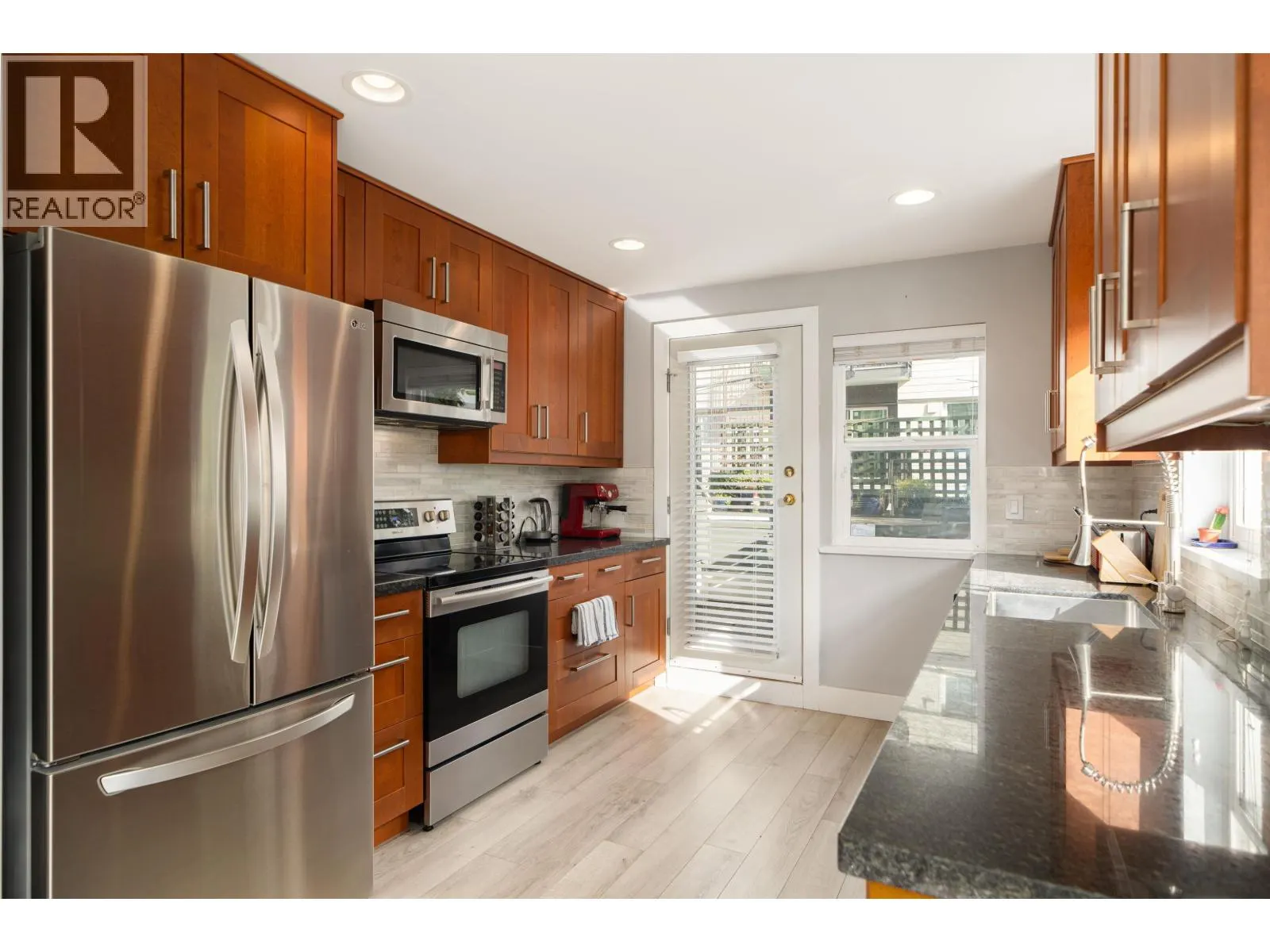 D 136 W 4TH STREET