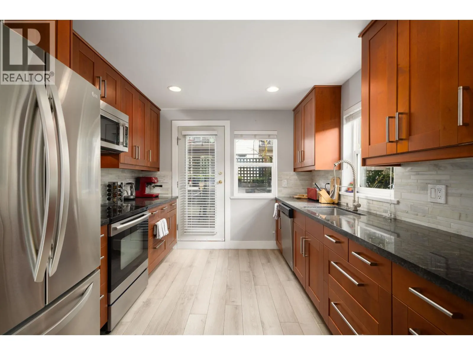 D 136 W 4TH STREET