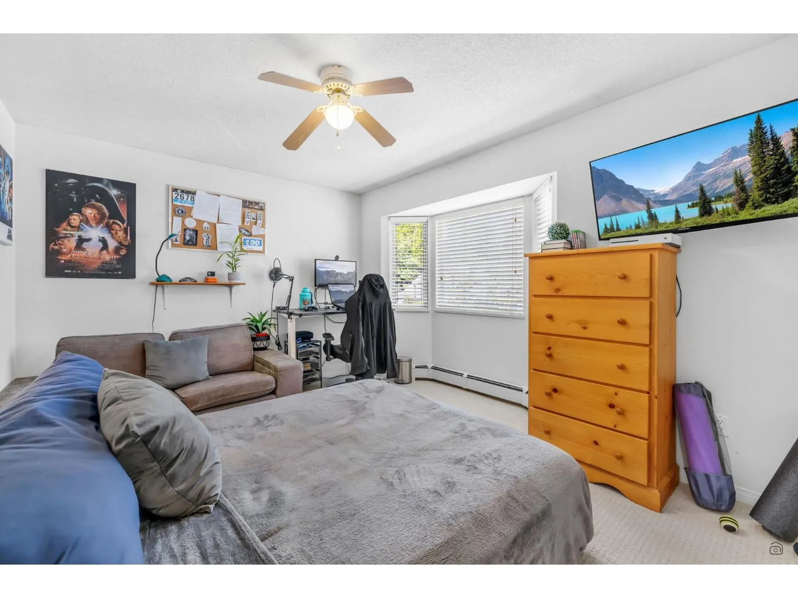 21 1828 LILAC DRIVE