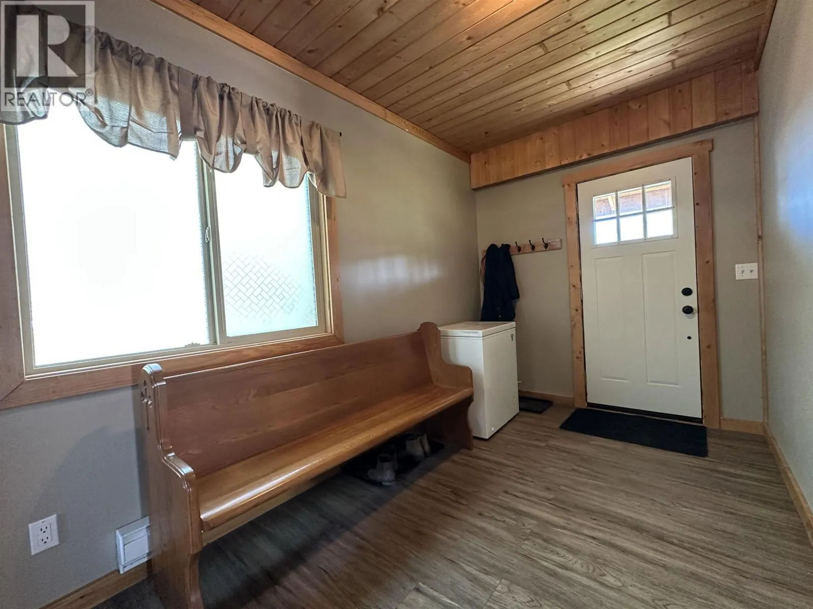 5975 LITTLE FORT 24 HIGHWAY