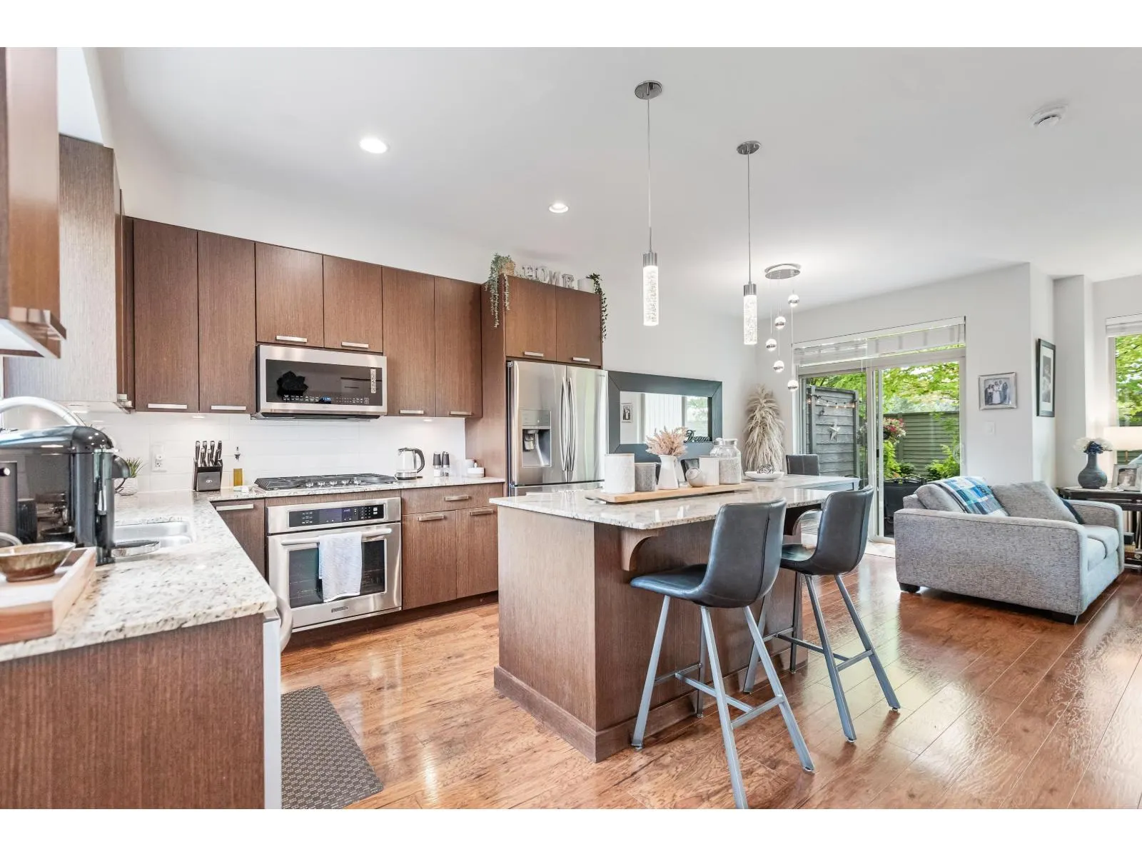 9 34248 KING ROAD