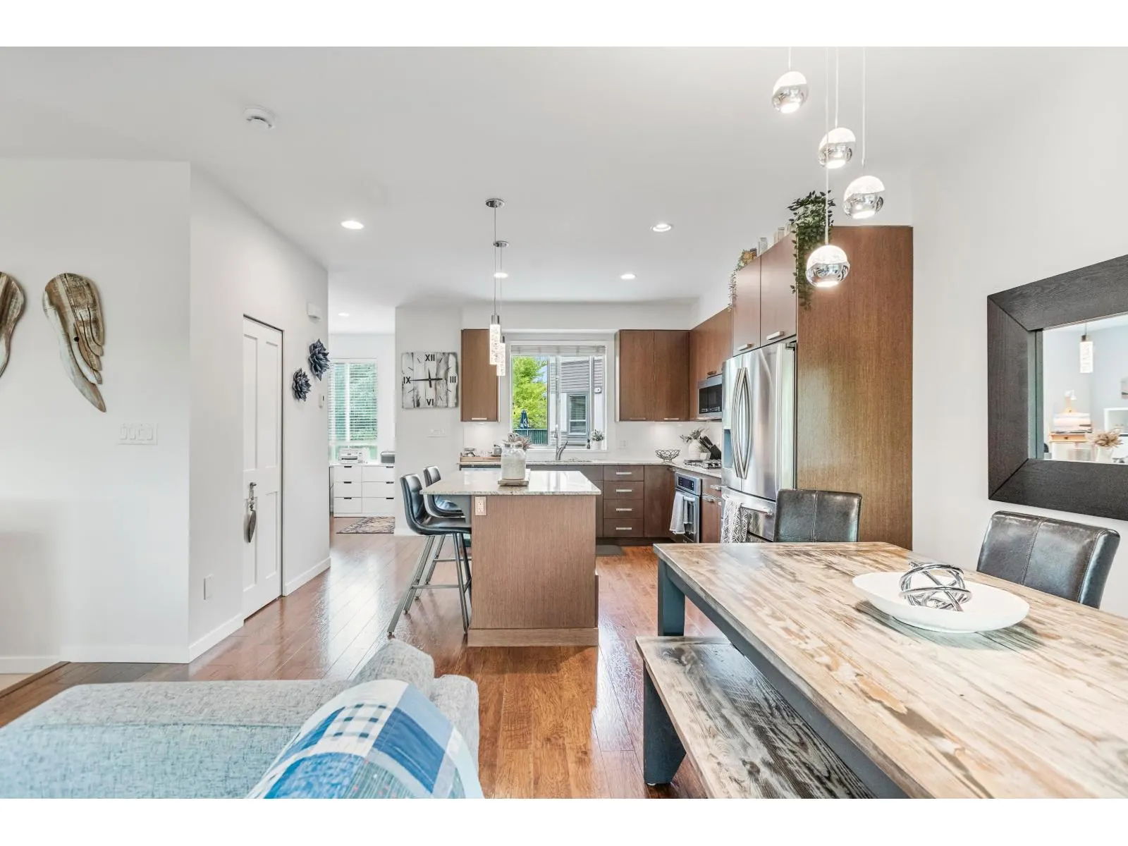 9 34248 KING ROAD