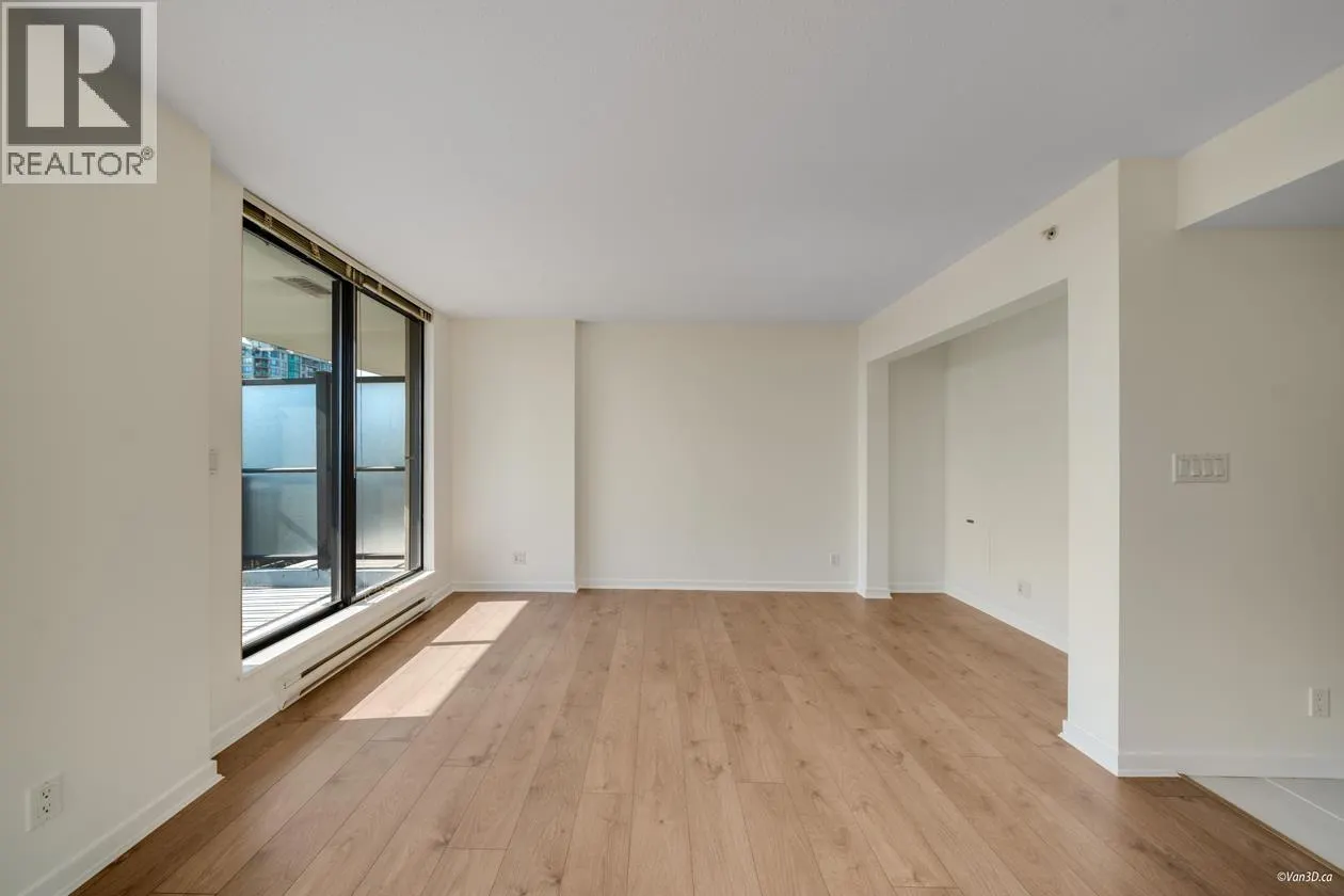 703 814 ROYAL AVENUE