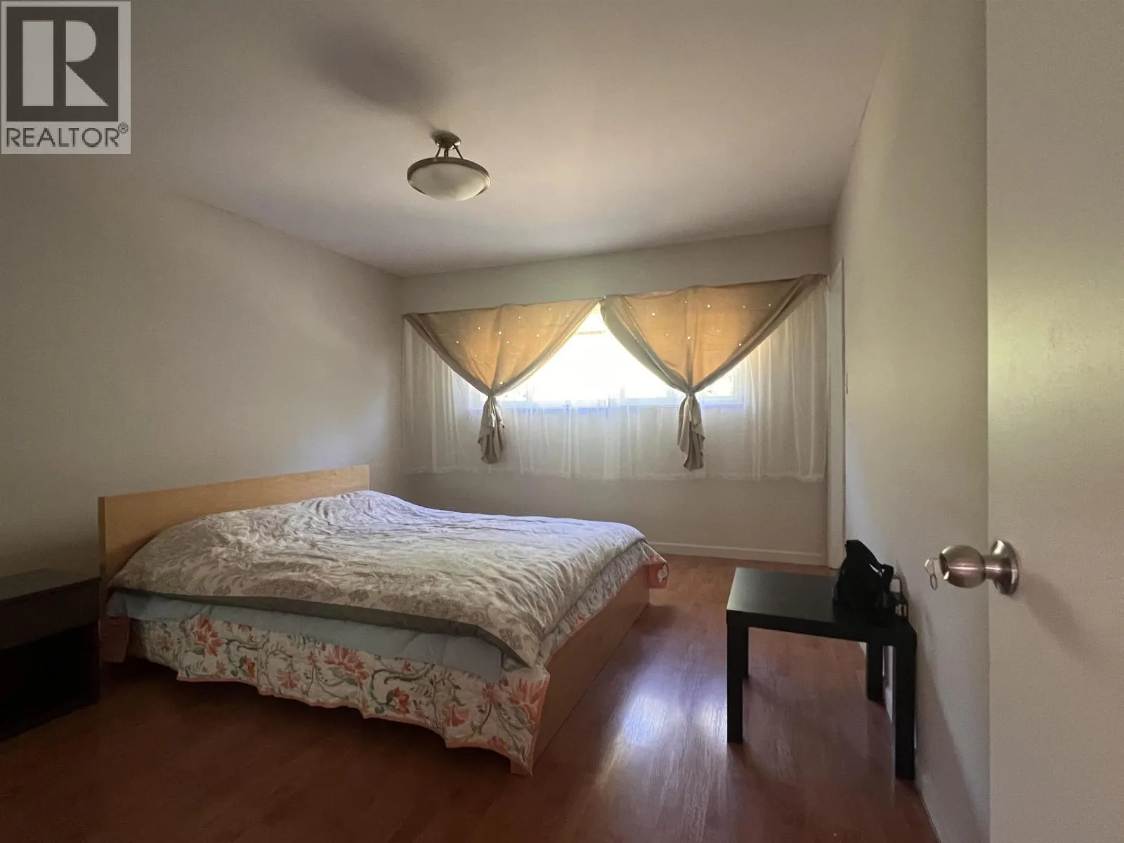 7566 KRAFT PLACE
