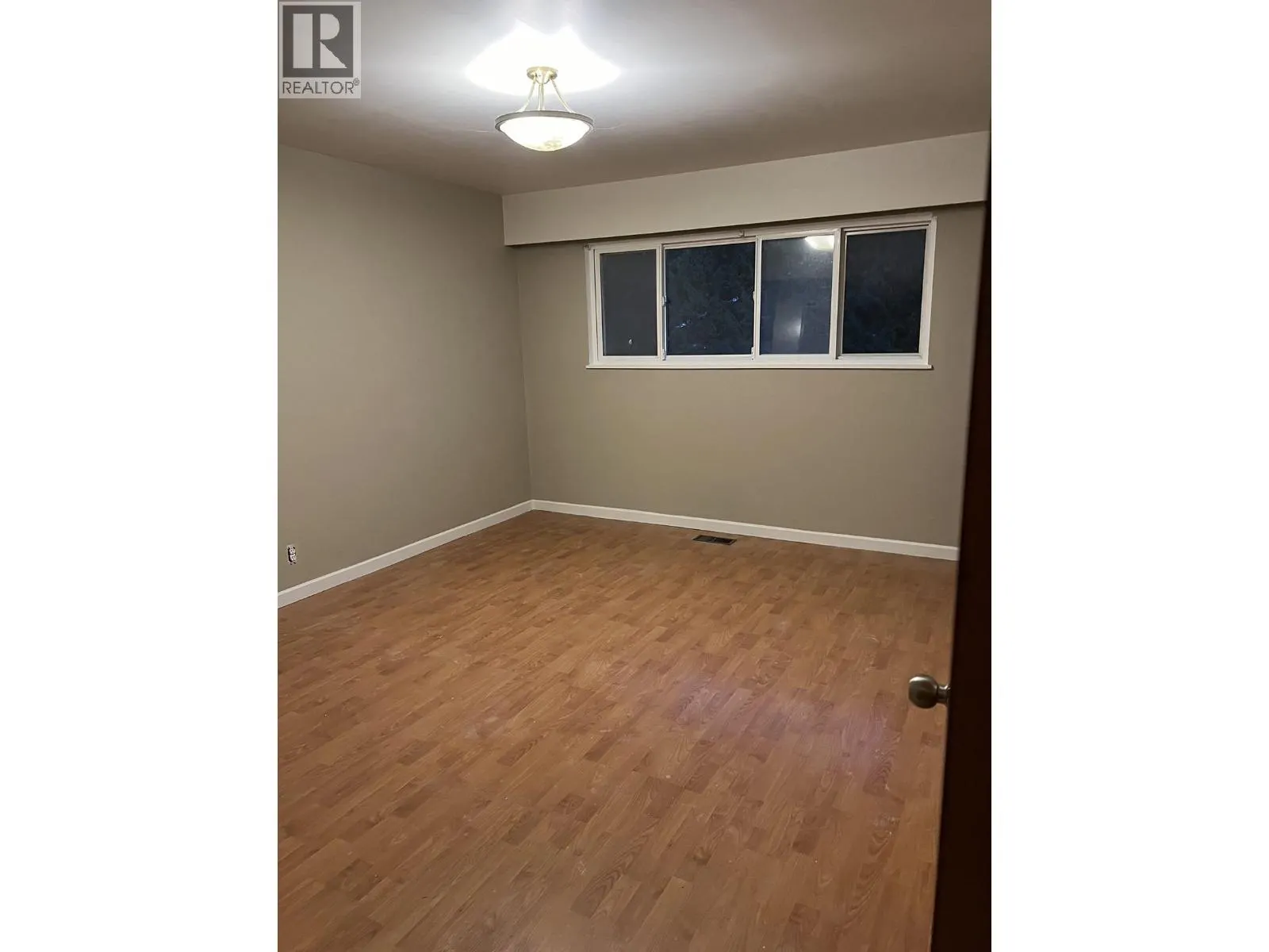 7566 KRAFT PLACE