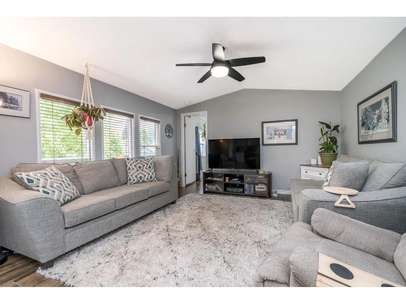56 5742 UNSWORTH ROAD|Sardis South