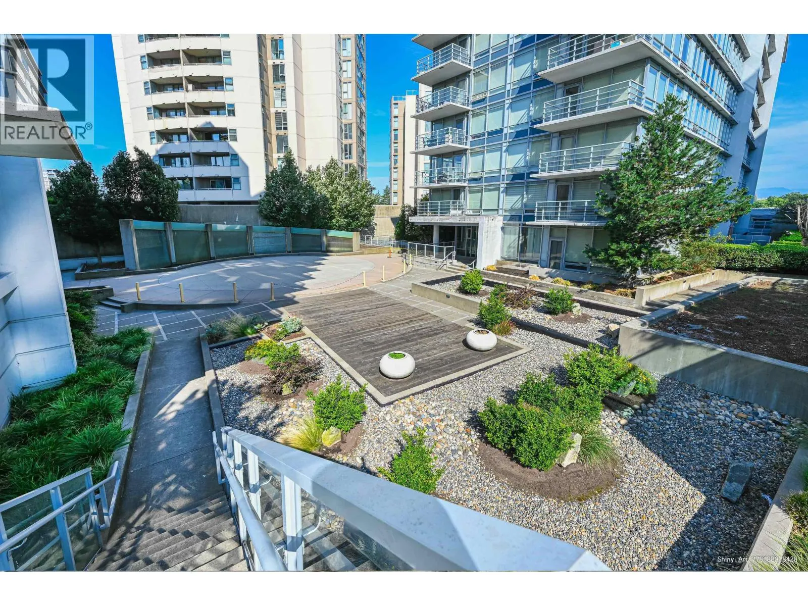 1506 8288 LANSDOWNE ROAD