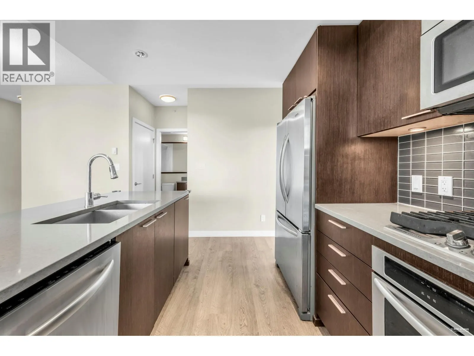 2307 2975 ATLANTIC AVENUE