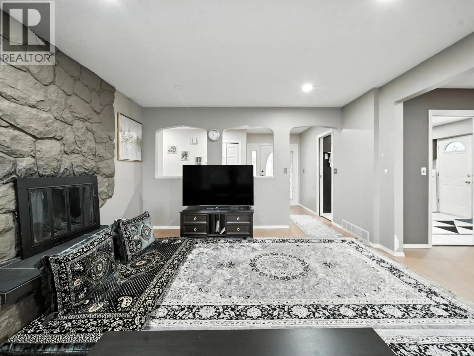83 WARRICK STREET