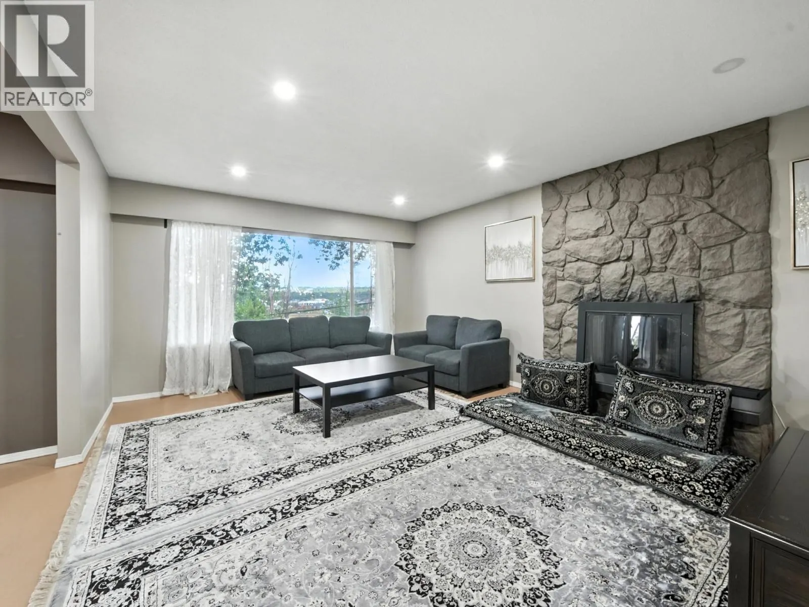 83 WARRICK STREET