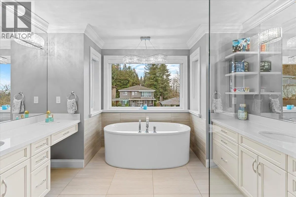 7158 RIDGEVIEW DRIVE