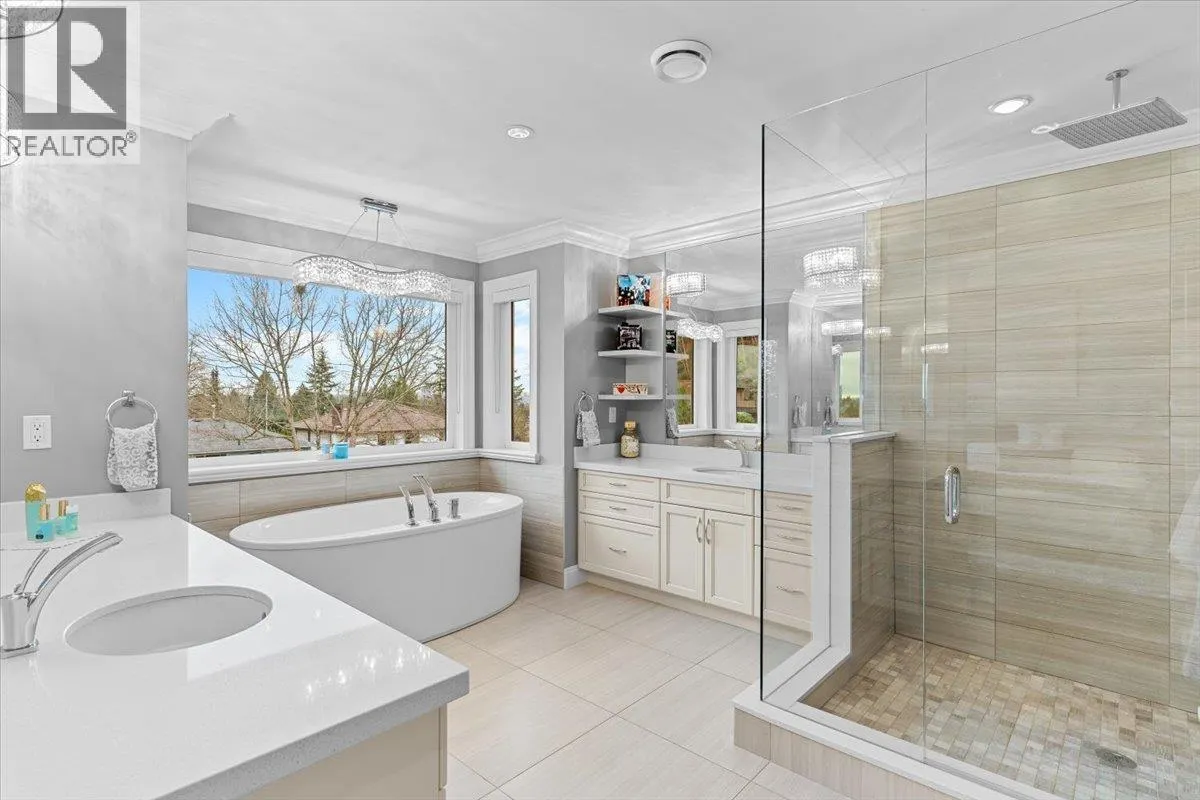 7158 RIDGEVIEW DRIVE