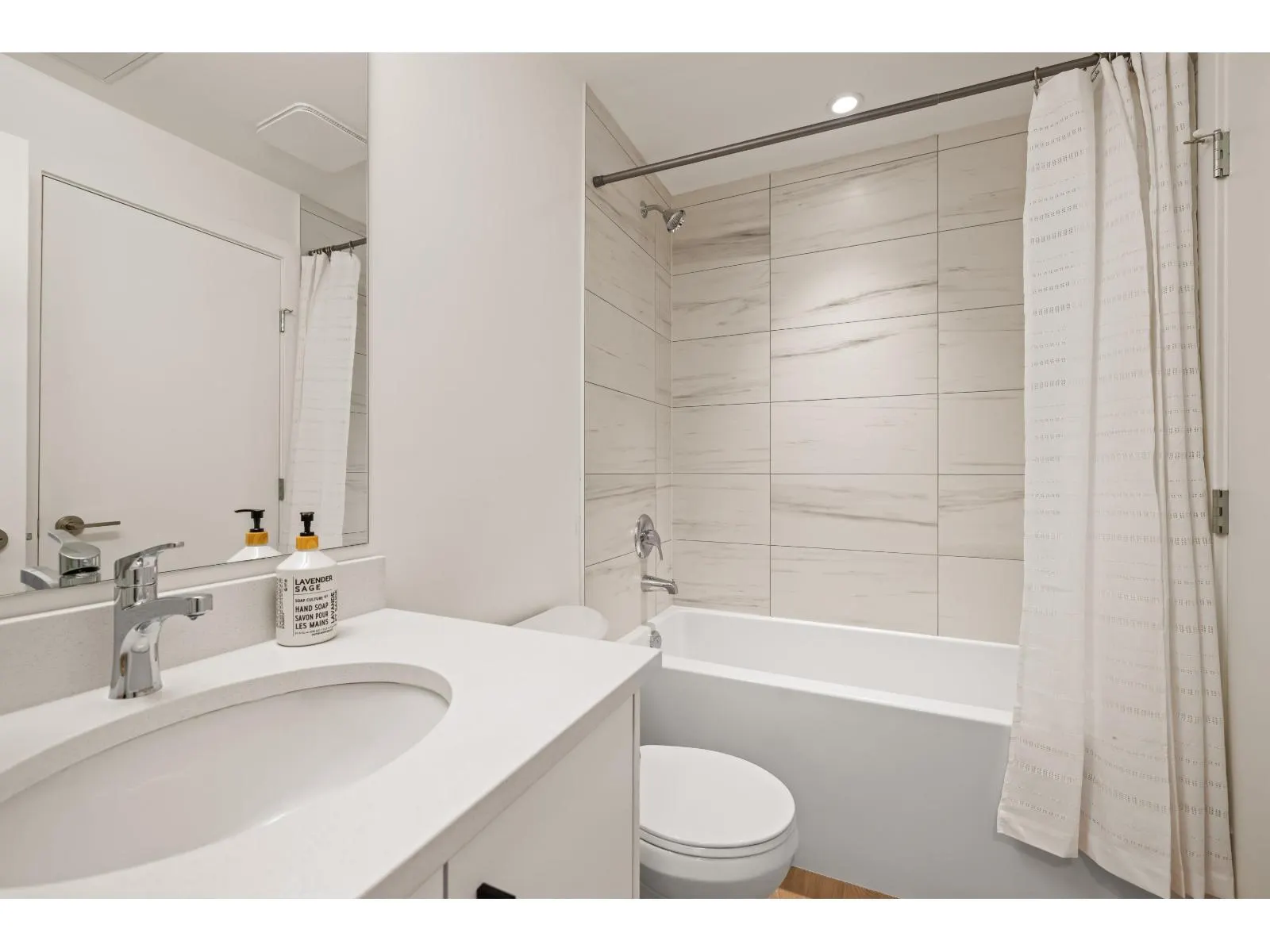 308 33816 SOUTH FRASER WAY