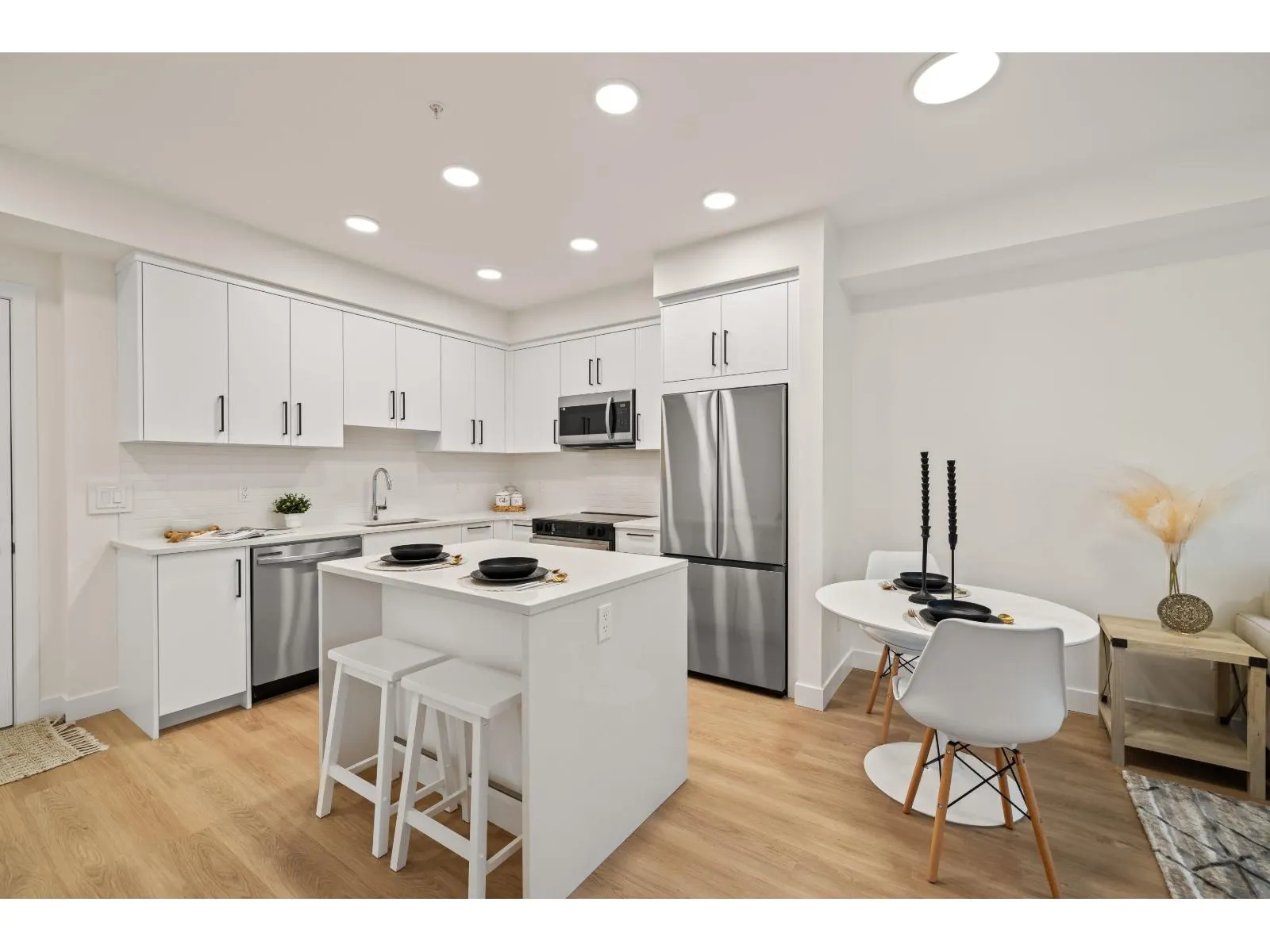 308 33816 SOUTH FRASER WAY