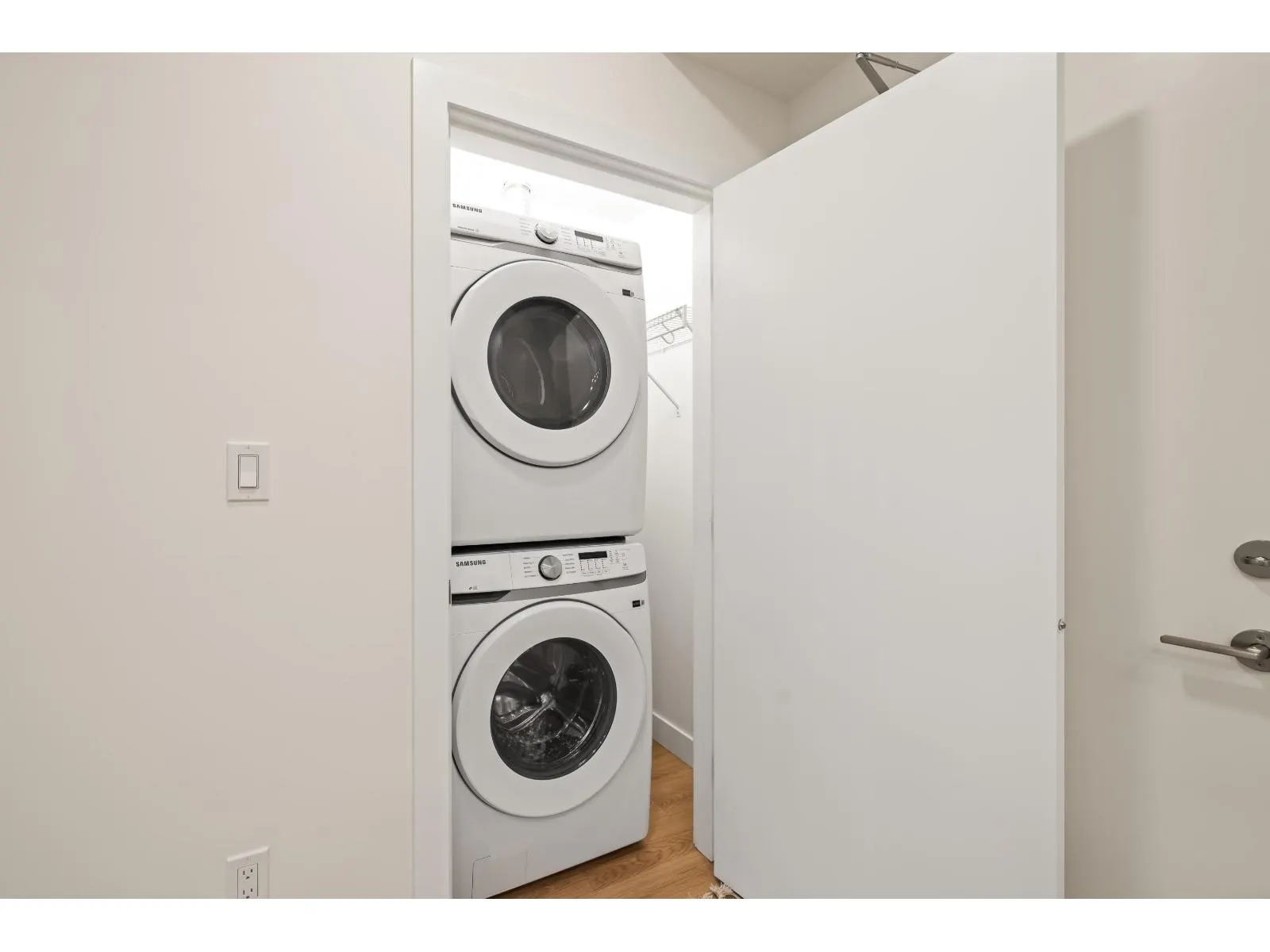 308 33816 SOUTH FRASER WAY
