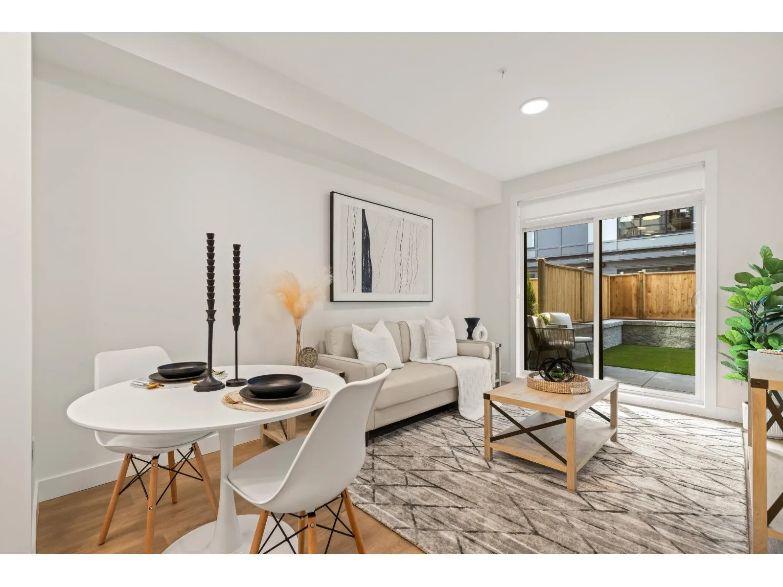 308 33816 SOUTH FRASER WAY