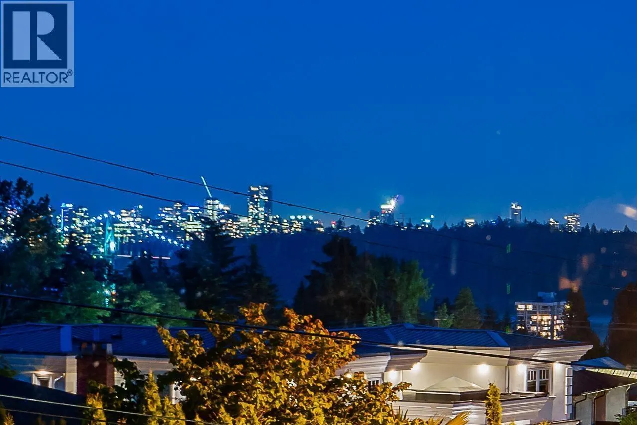 1752 OTTAWA PLACE