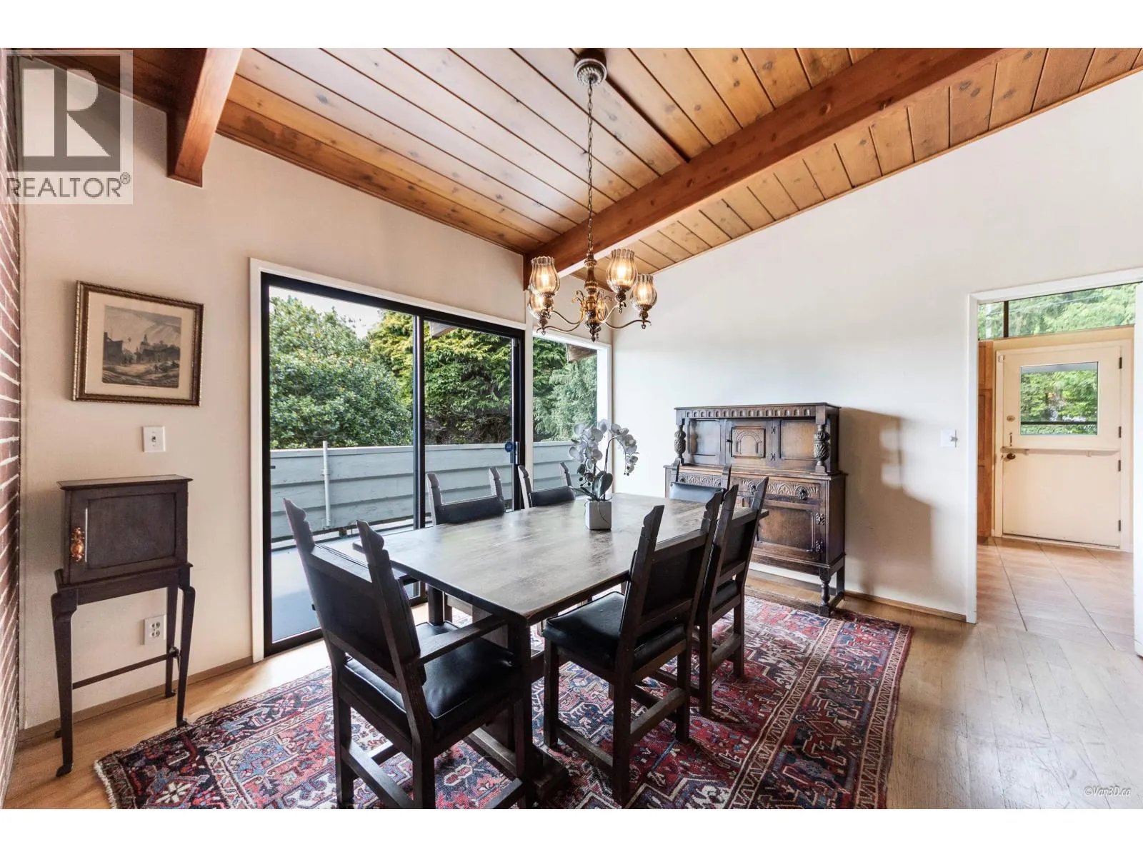 1752 OTTAWA PLACE