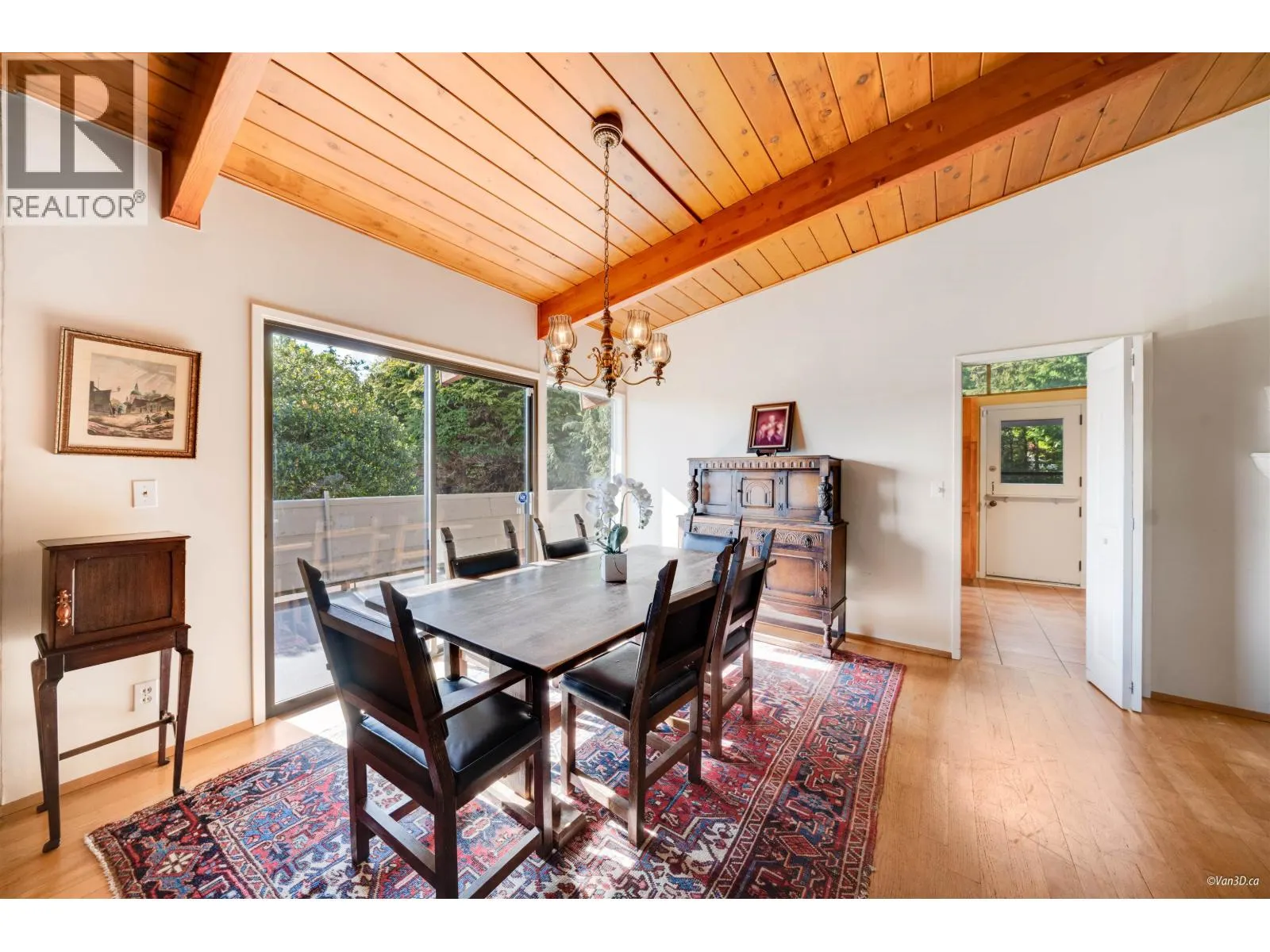 1752 OTTAWA PLACE