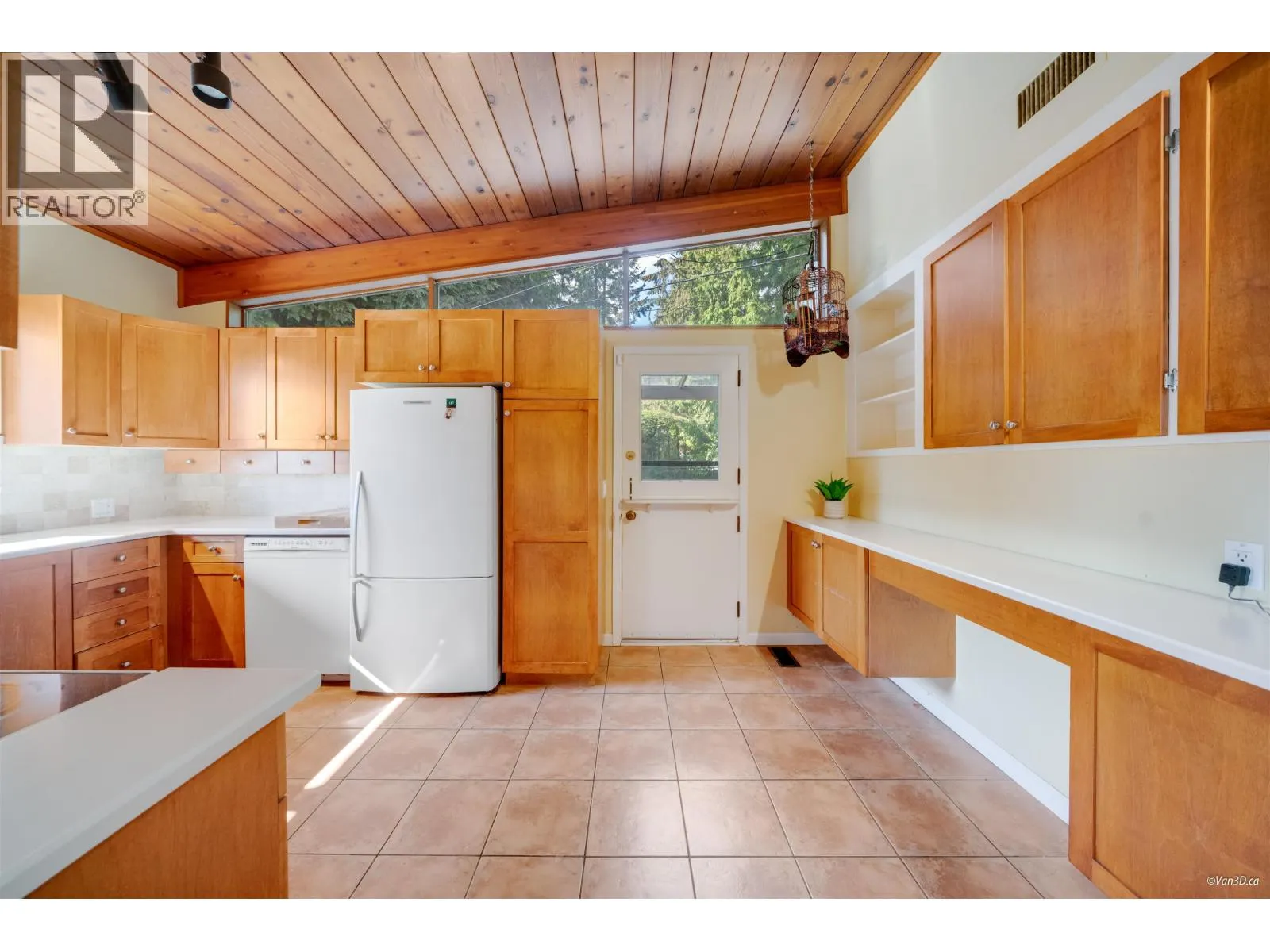 1752 OTTAWA PLACE