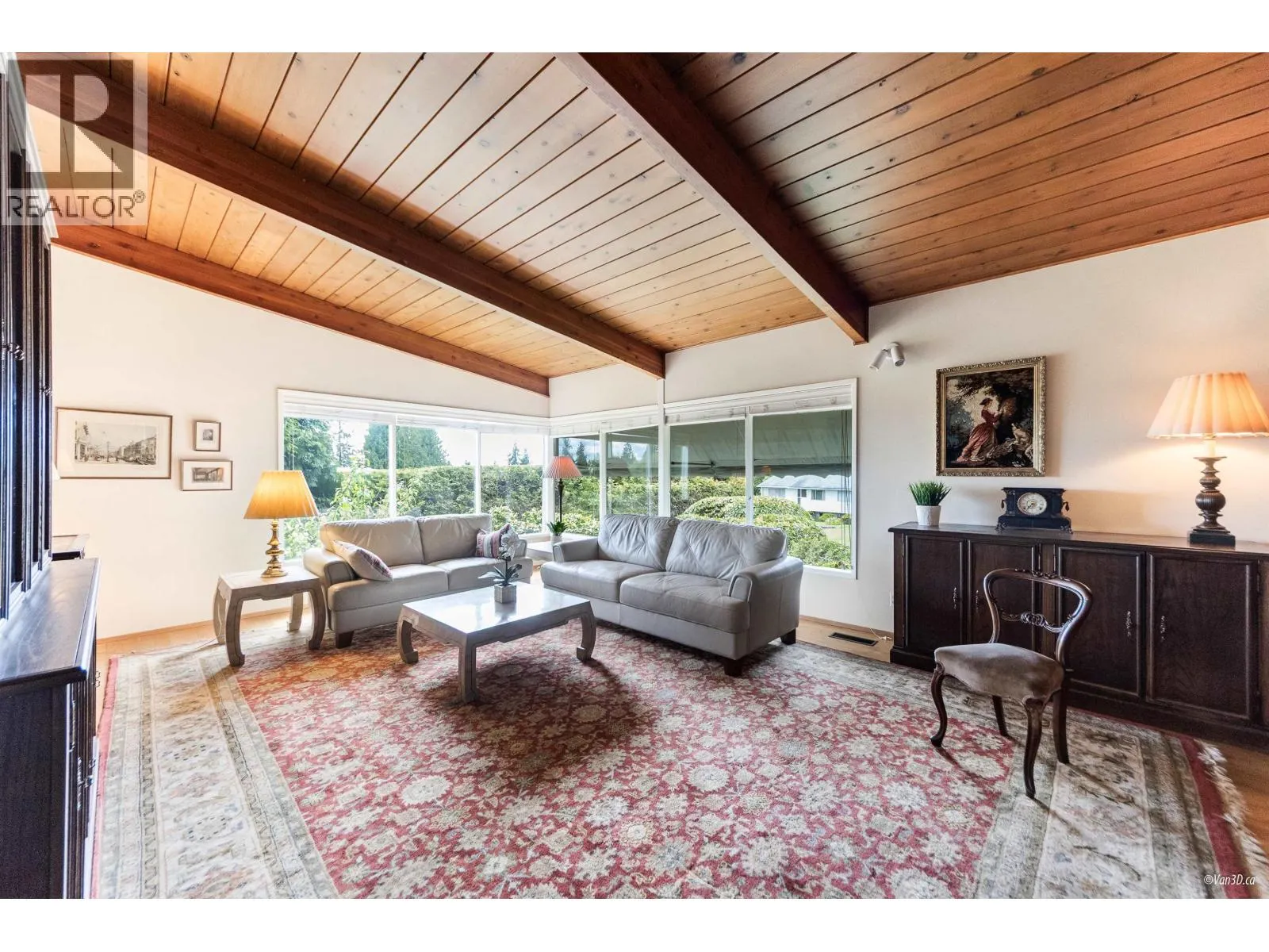1752 OTTAWA PLACE