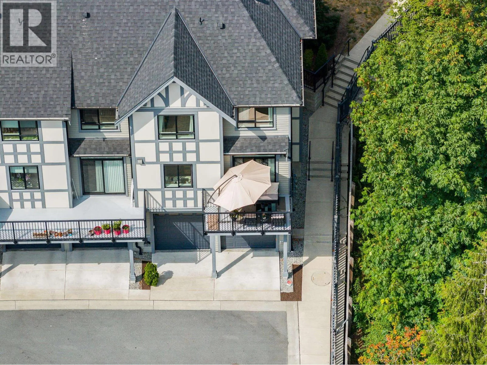 91 3500 BURKE VILLAGE PROMENADE