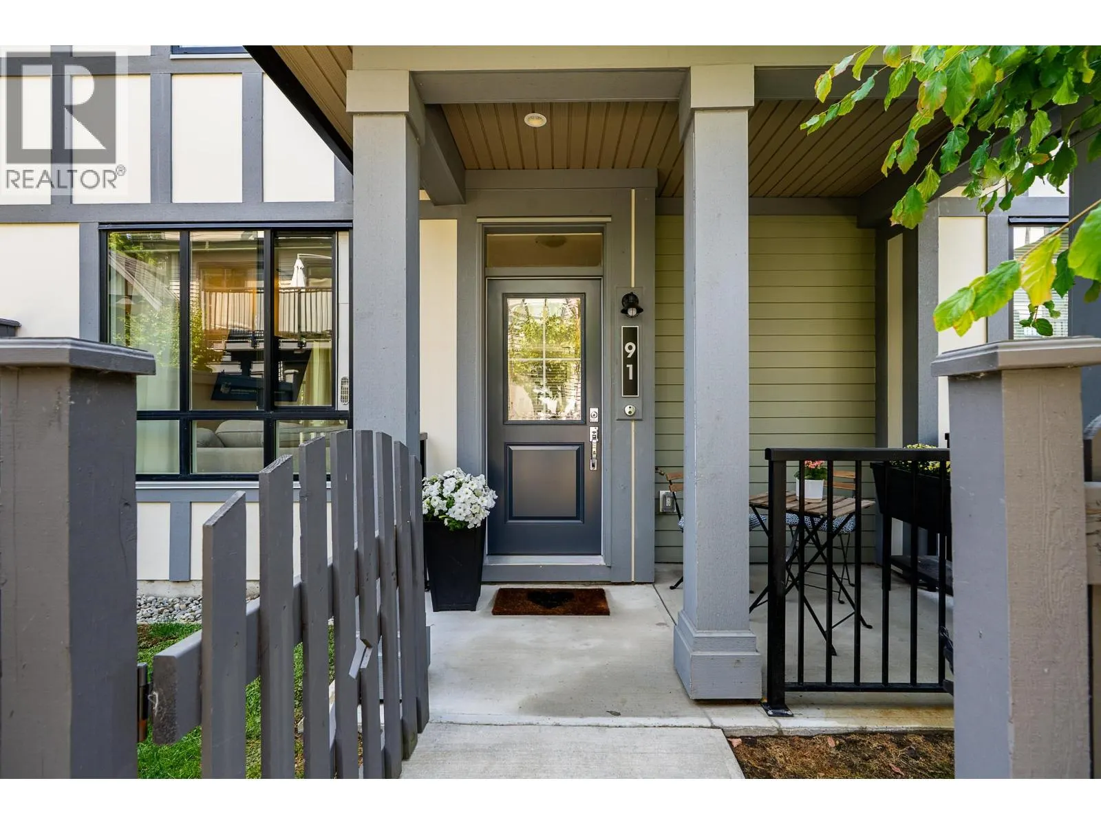 91 3500 BURKE VILLAGE PROMENADE